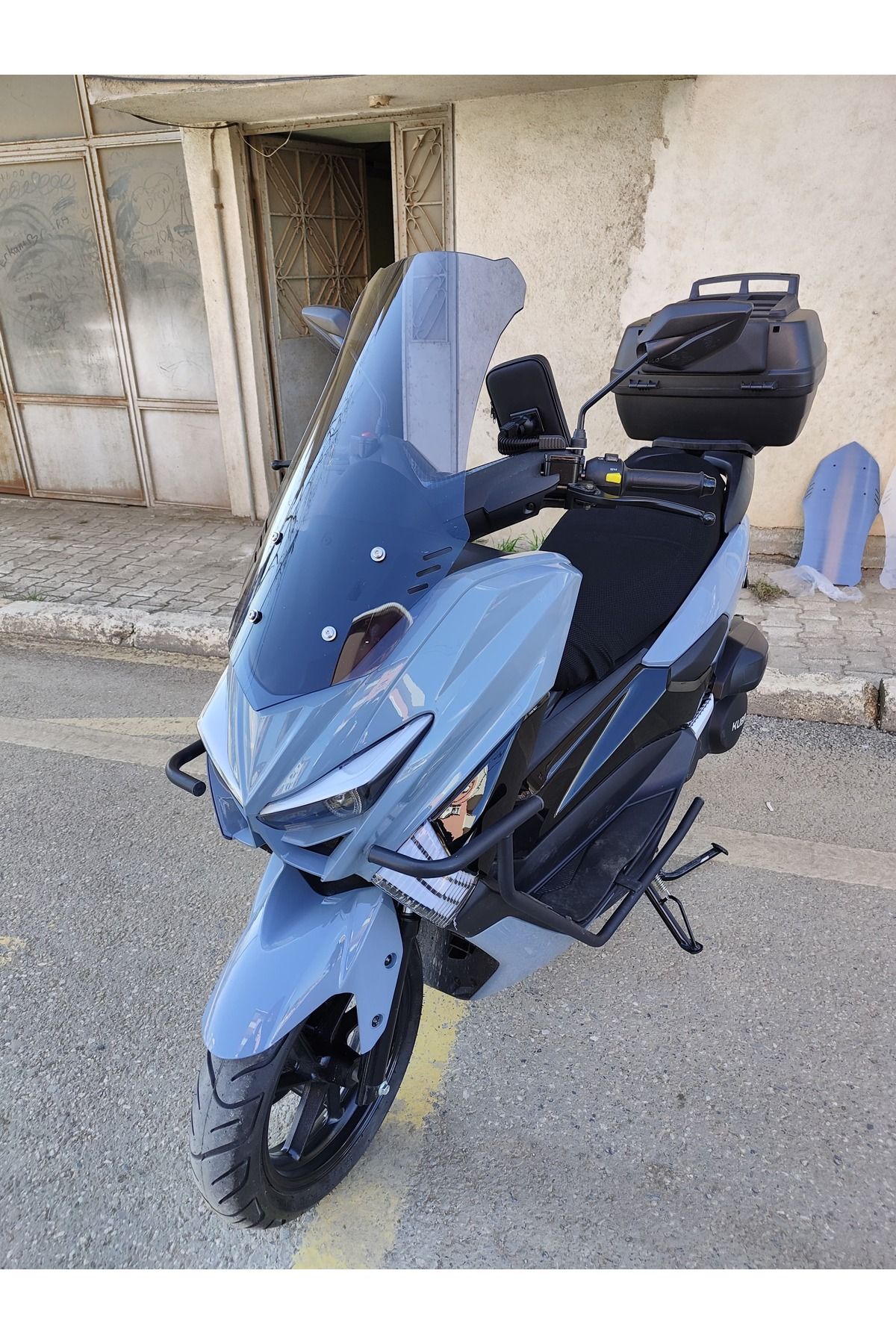 Küba Chia 125 Siperlik Ön Cam 2023-2025 Model 55cm Füme Renkli 4mm KISA SPOR CAM