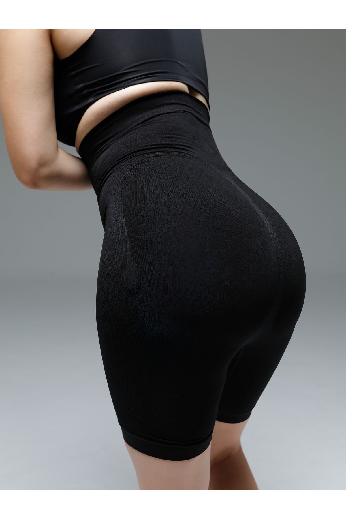 Irina Model Şort Spor Korse Seamless Model Örme Kumaş Şort Korse Push Up Siyah Renk