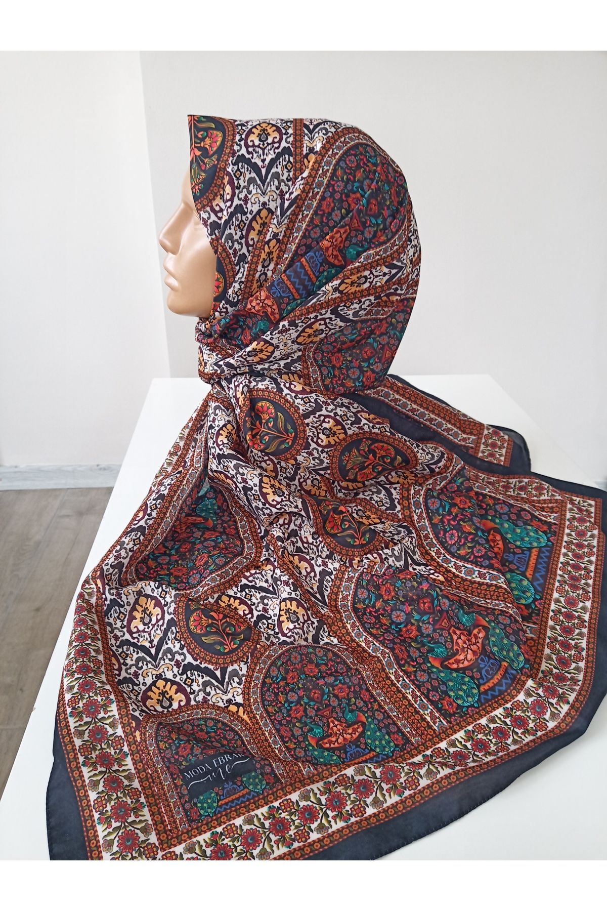 Butik-Shawl - Multicolor - Ethnic pattern 2