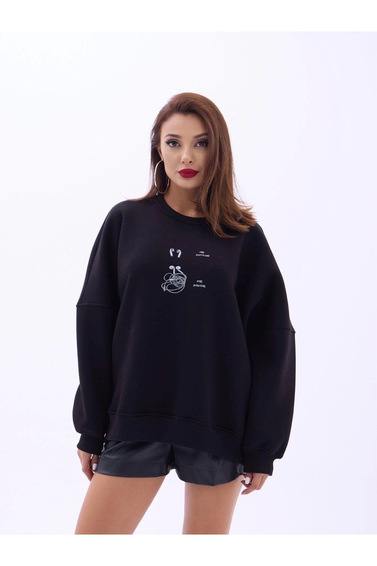 ADMAVM-7227 Model Sweat-Black Color Sweatshirt 1