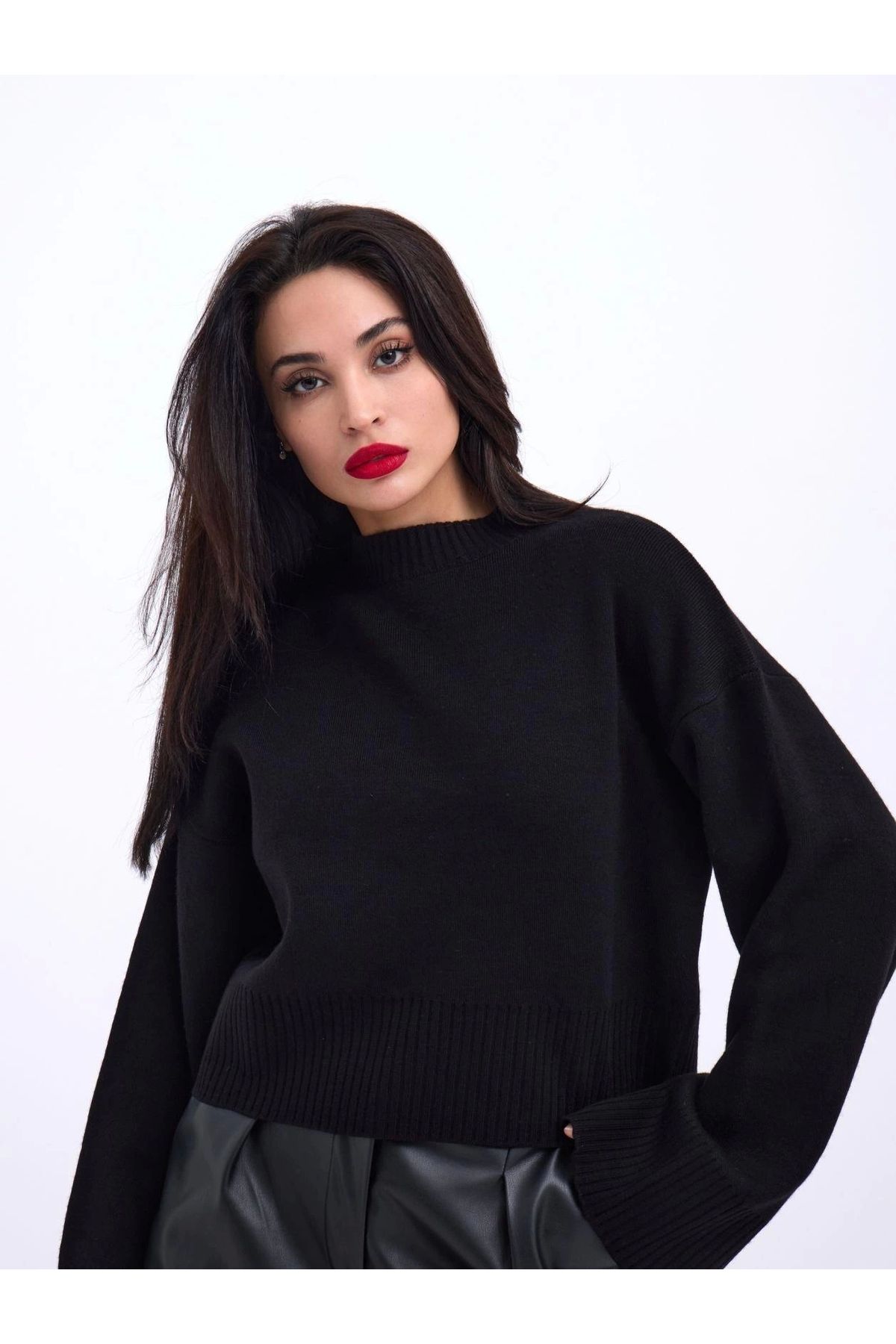 SaklıModa-3628 Sleeve Wide Sweater-Black 3