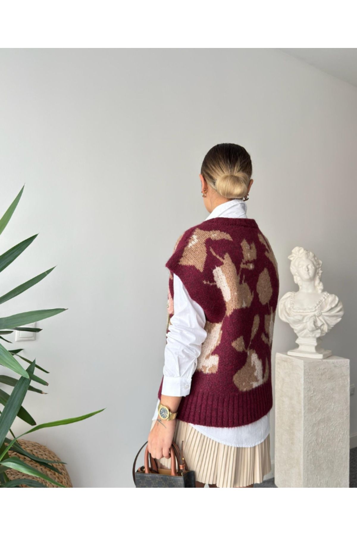 Twin fashion-Original Brand V-Neck Trend Patterned Burgundy Sweater 3