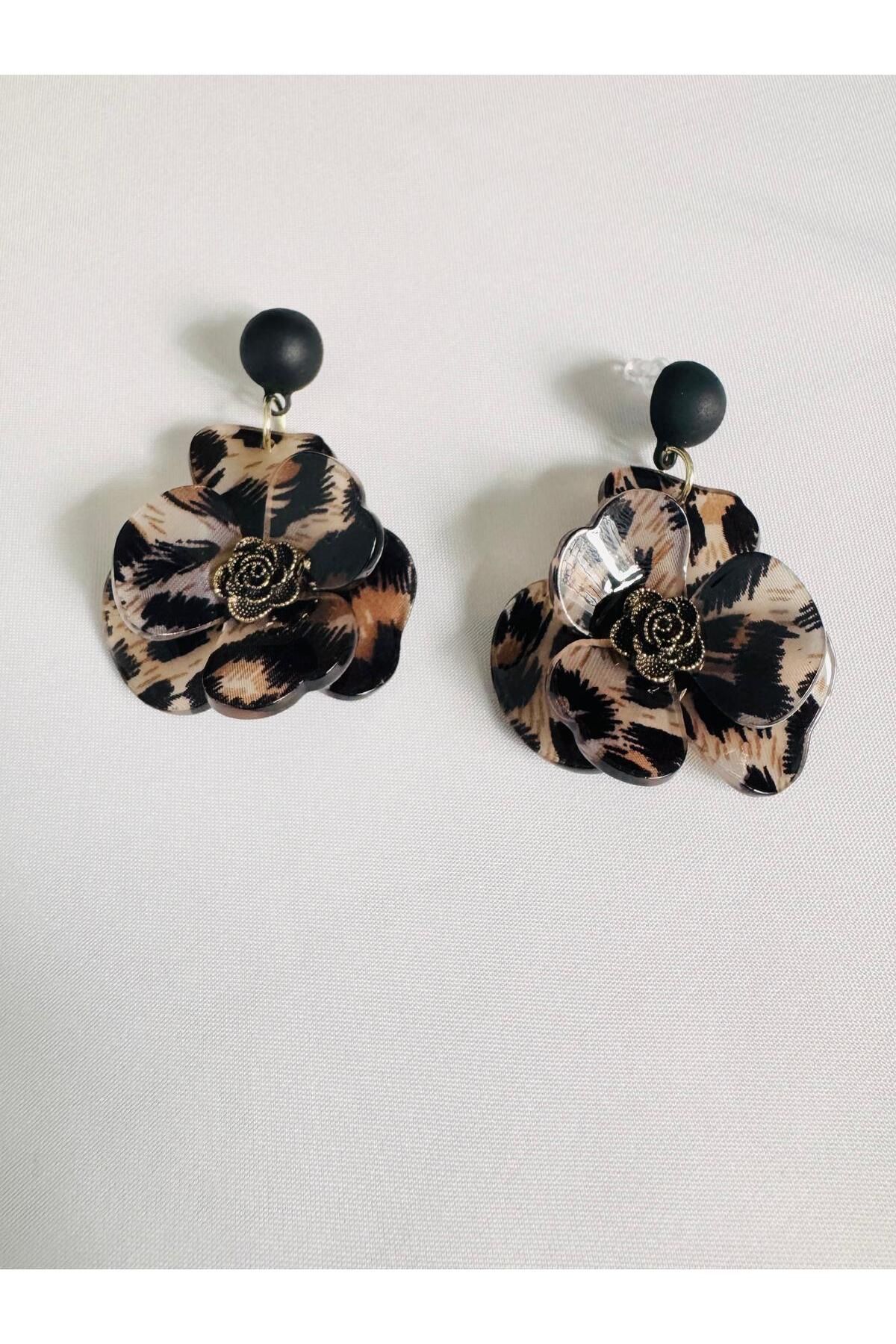 DEVİ fashion-Flower Leopard Bone Acrylic Earrings 1