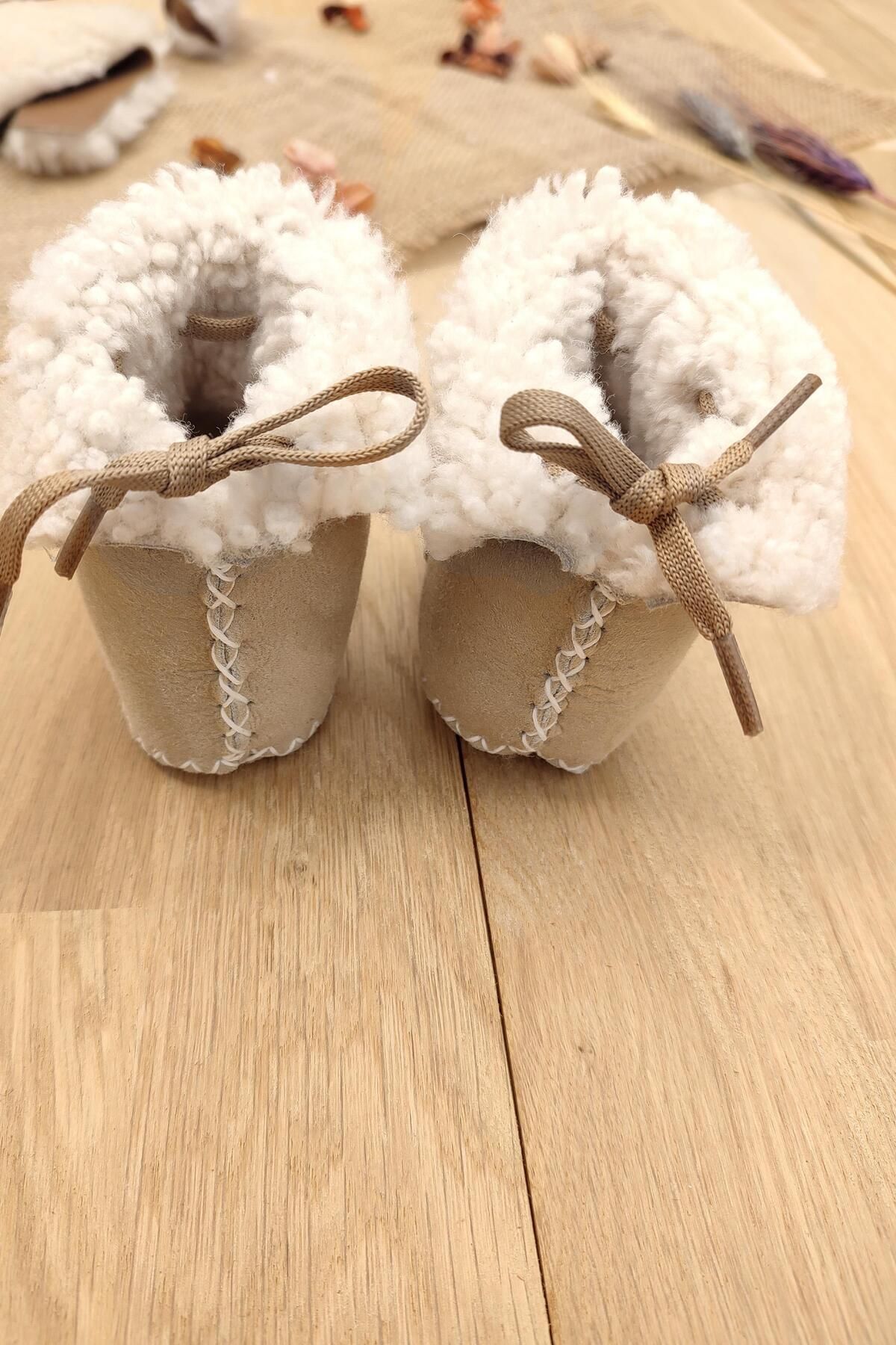 Sitilin-Organic Suede Leather Unisex Baby Booties Natural Baby Booties with Wool Inside Stl6220 3