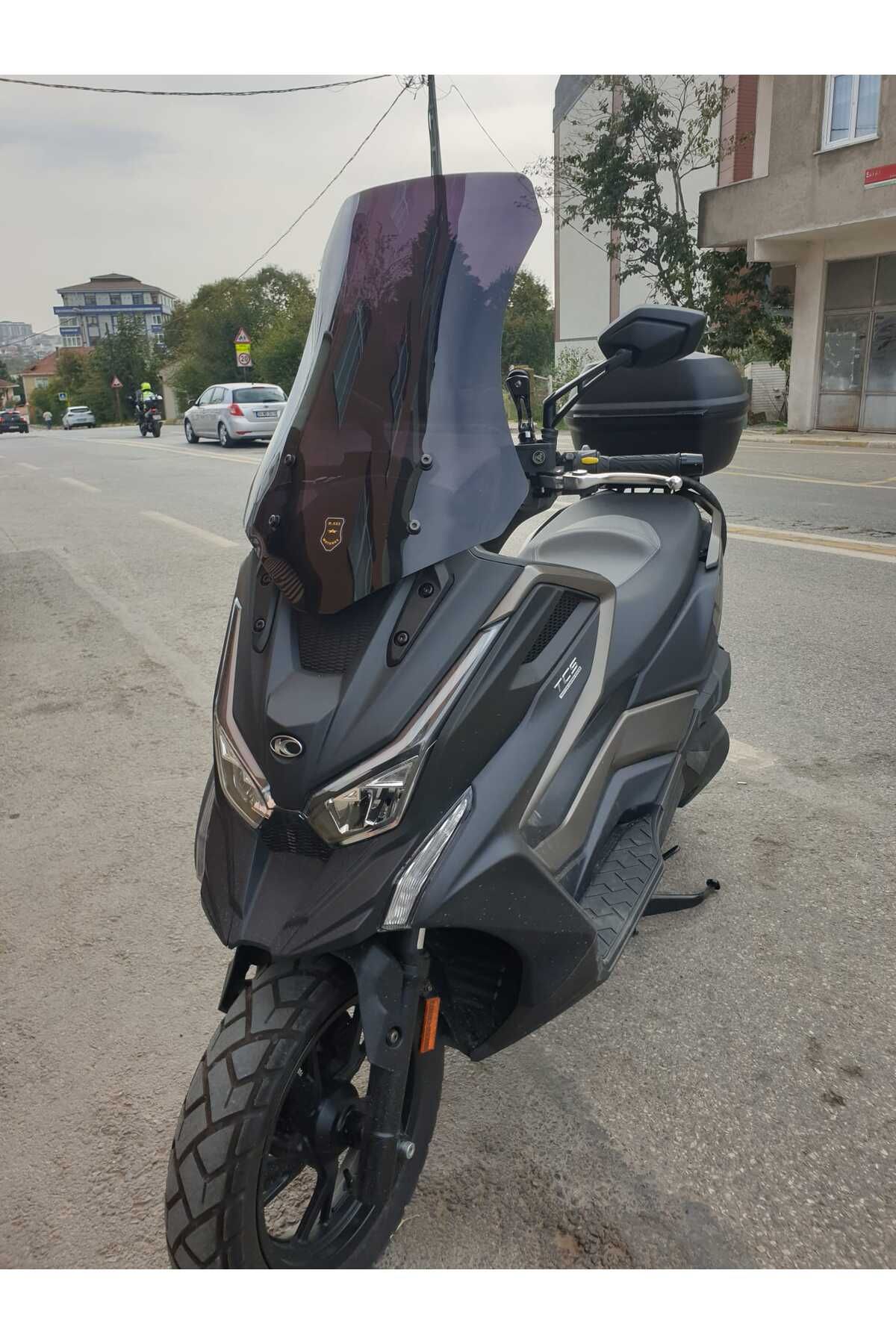 Kymco DTX 360 Siperlik Ön Cam 2021-2023 Model 65cm Siyah Renkli 4mm ORTA BOYLU CAM