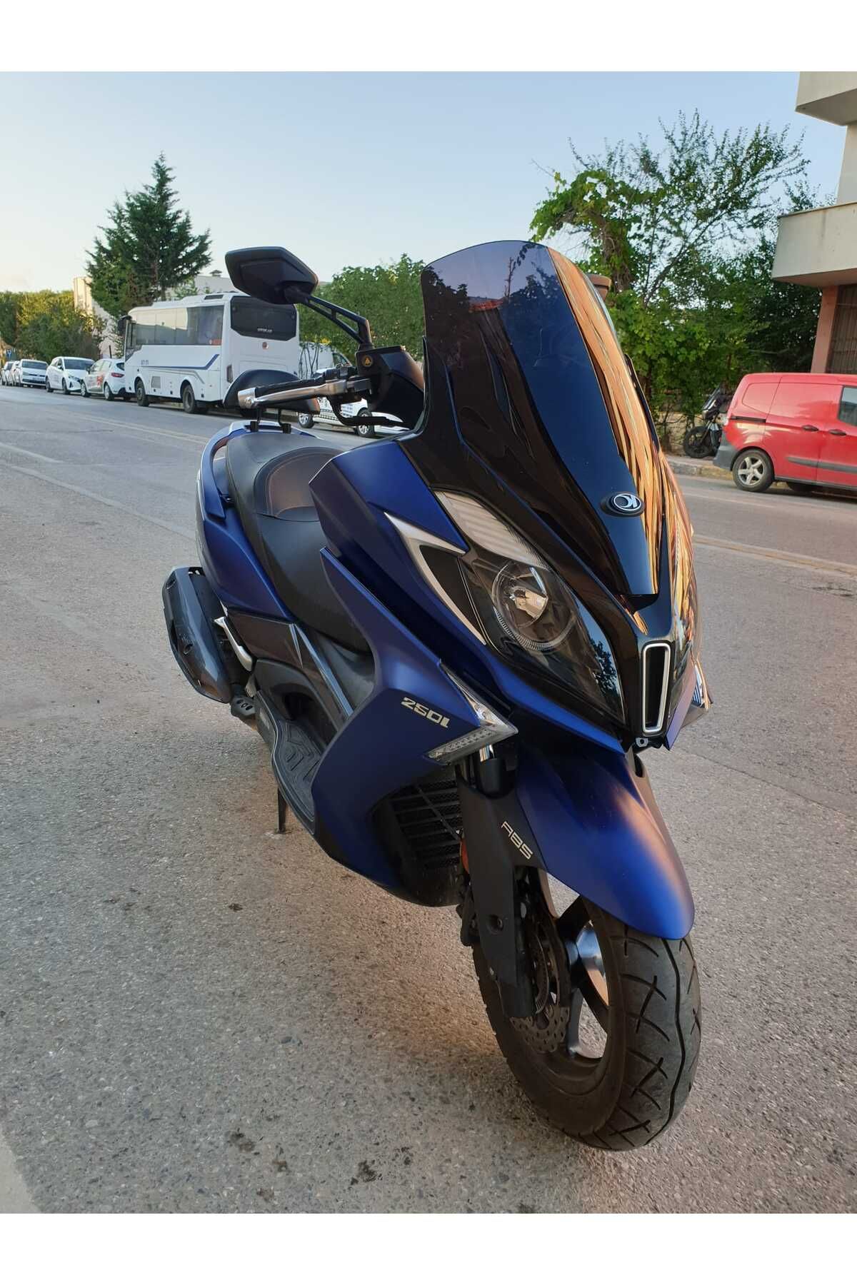 Kymco Downtown 250i Siperlik Ön Cam 2016 2025 Model 61cm siyah Renkli 4mm