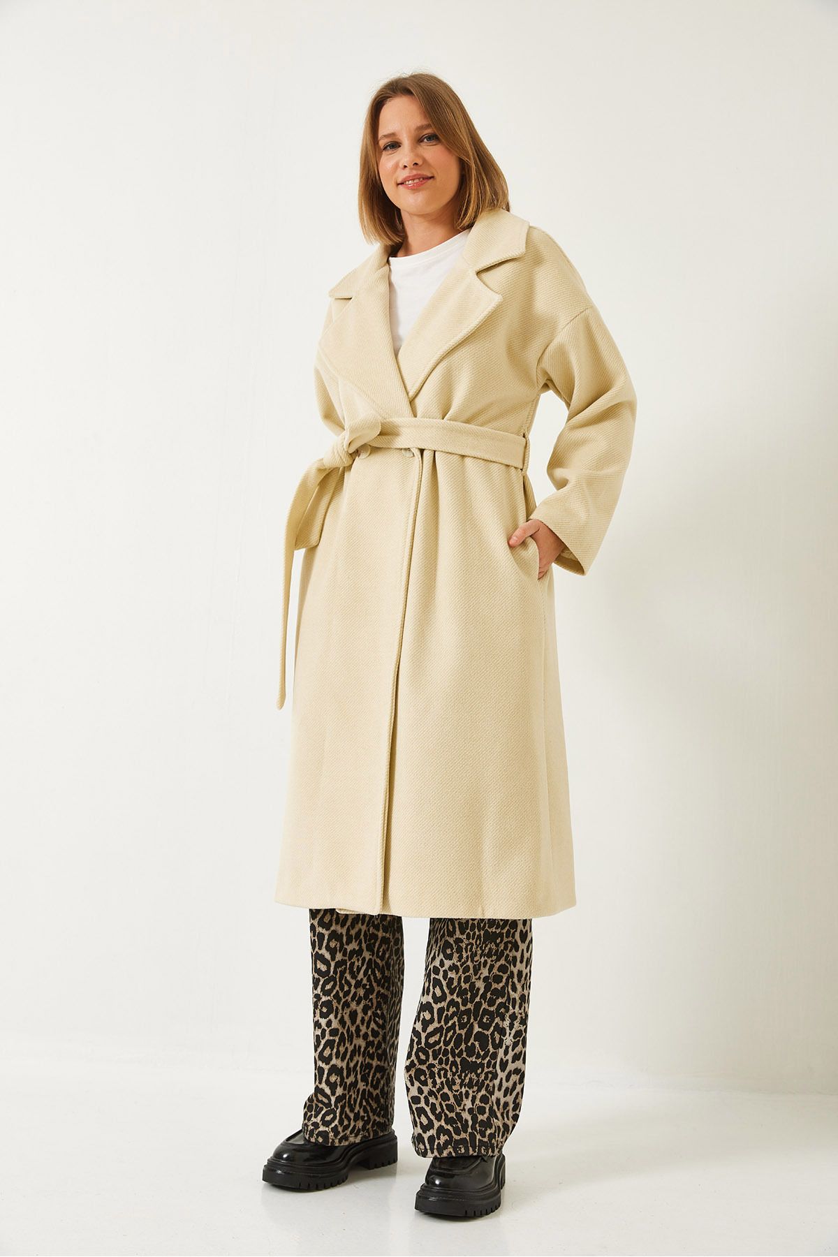 Bianco Lucci-Women's Belted Long Patterned Coat 38121 60261218 5