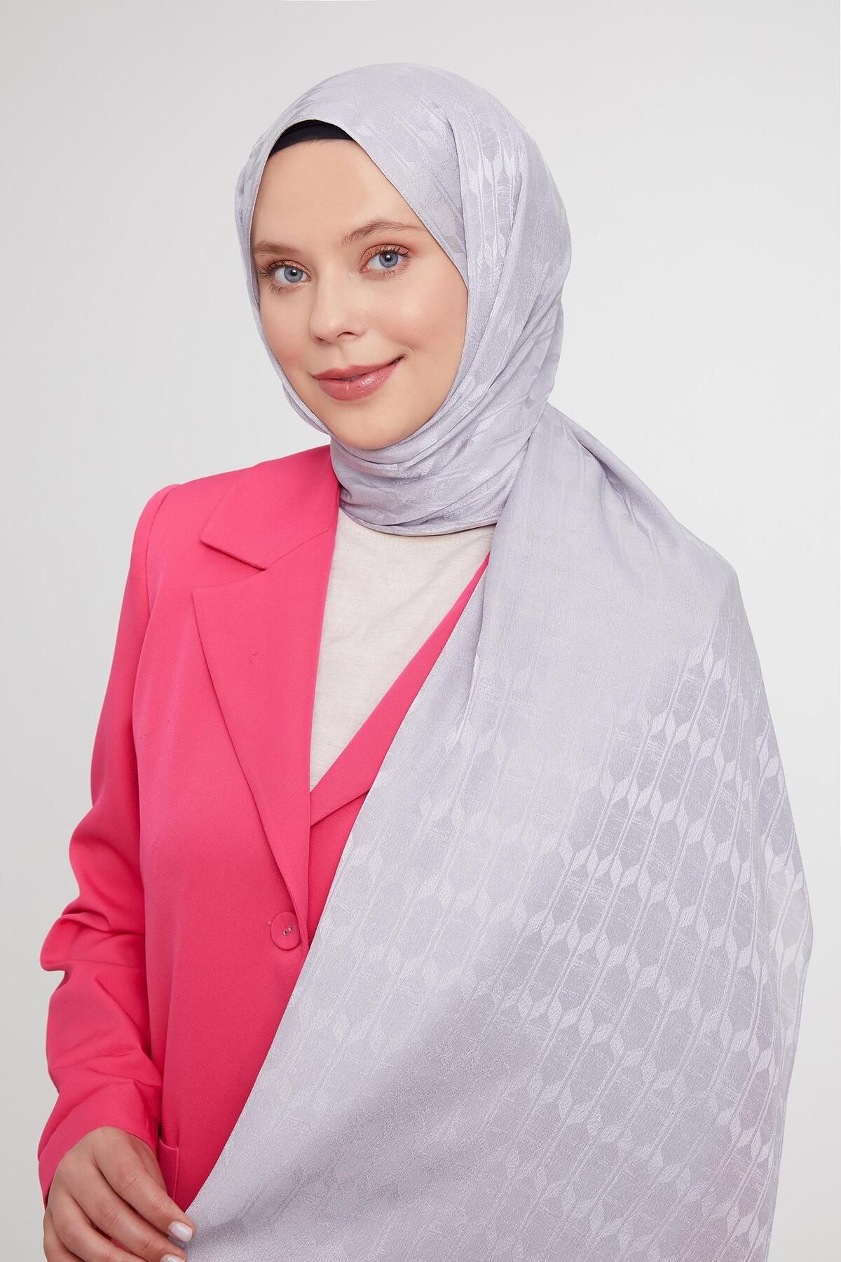 Levidor-Silver Geometric Pattern Jacquard Janjan Shawl 1