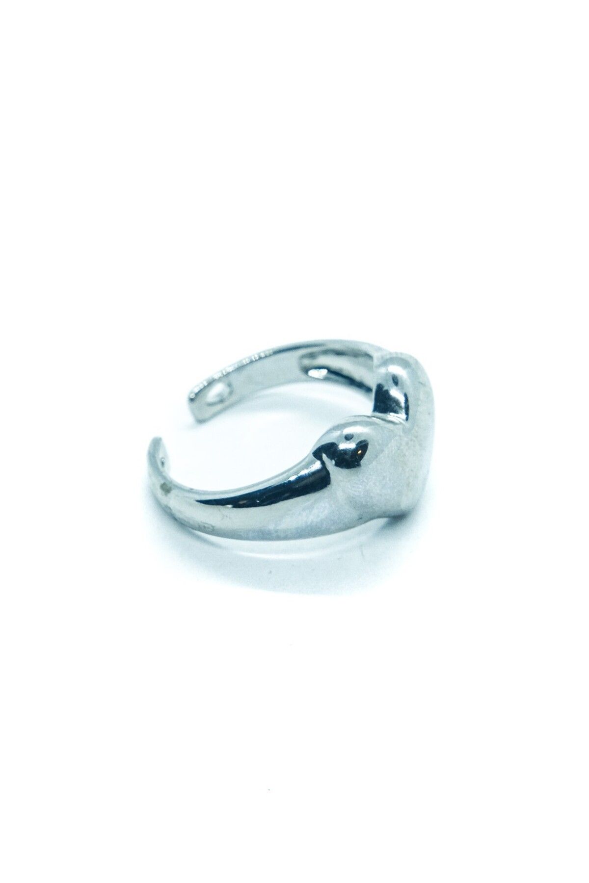 Chic Latife-"Timeless Touch" Silver Plated Heart Ring 2