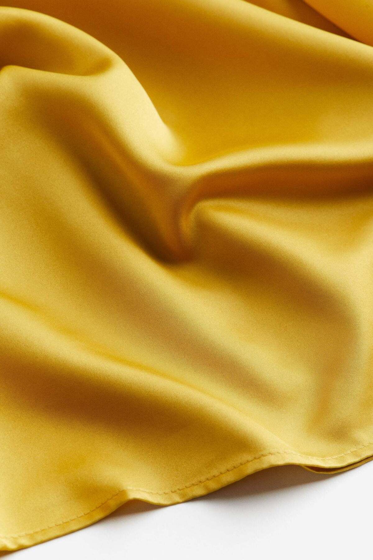 H&M-بلوزة بكتف واحد 2