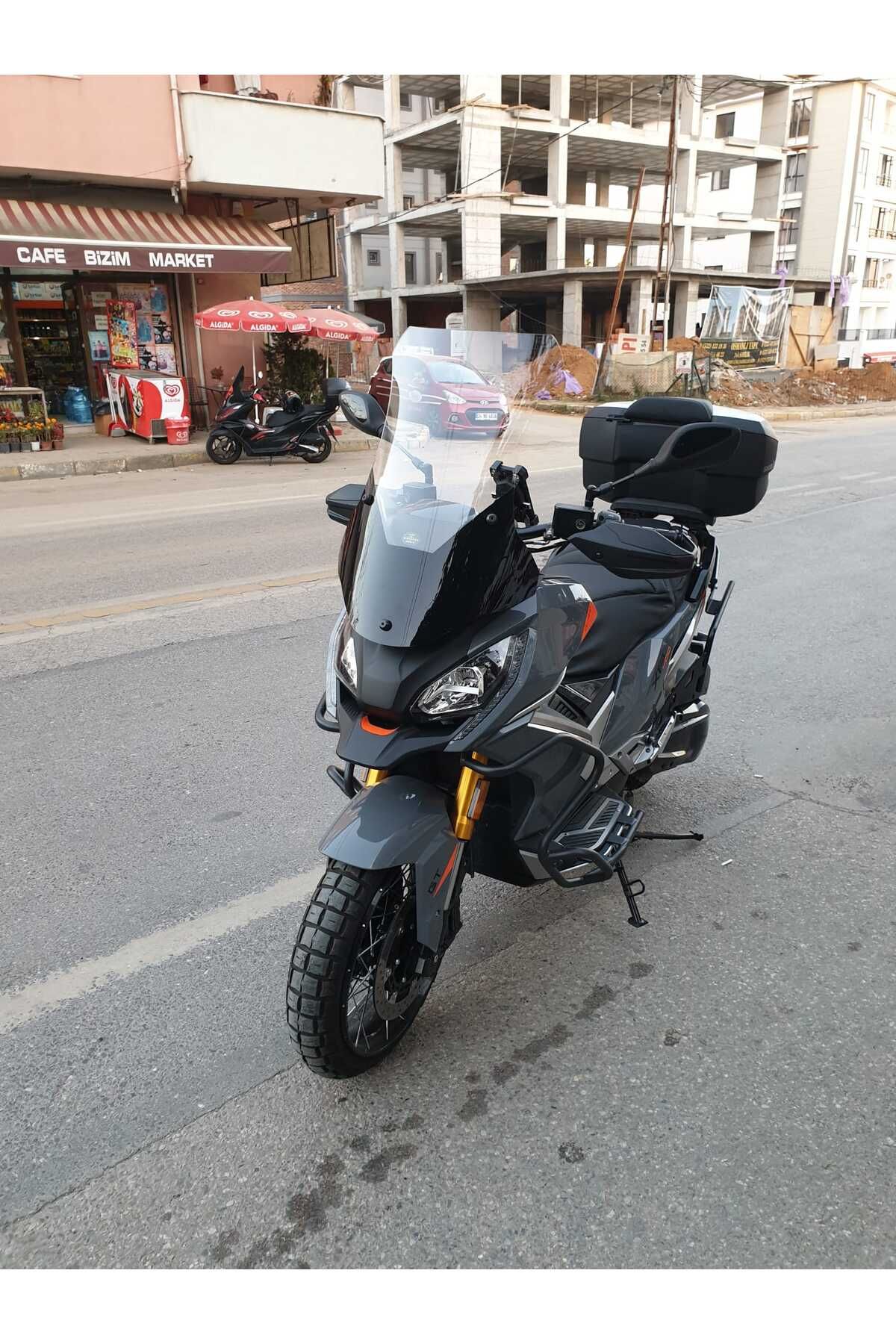 Peugeot XP 400 Siperlik Ön Cam 2023-2025 Model 61cm Şeffaf Renkli 4mm ORTA BOYLU CAM