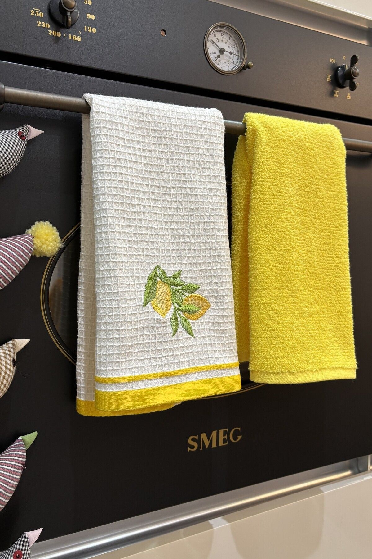 Sevim-Set of 2 Kitchen Towels with Yellow Color and Lemon Figures - Soft and Embroidered Cloth 3