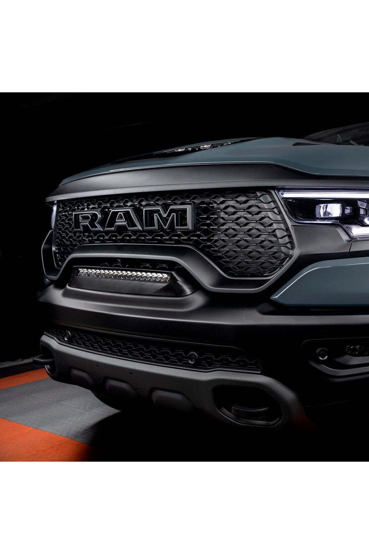 oracle-Dodge Ram 19-25 Rebel/TRX Front Bumper Flush LED Light Bar System, Amber 3