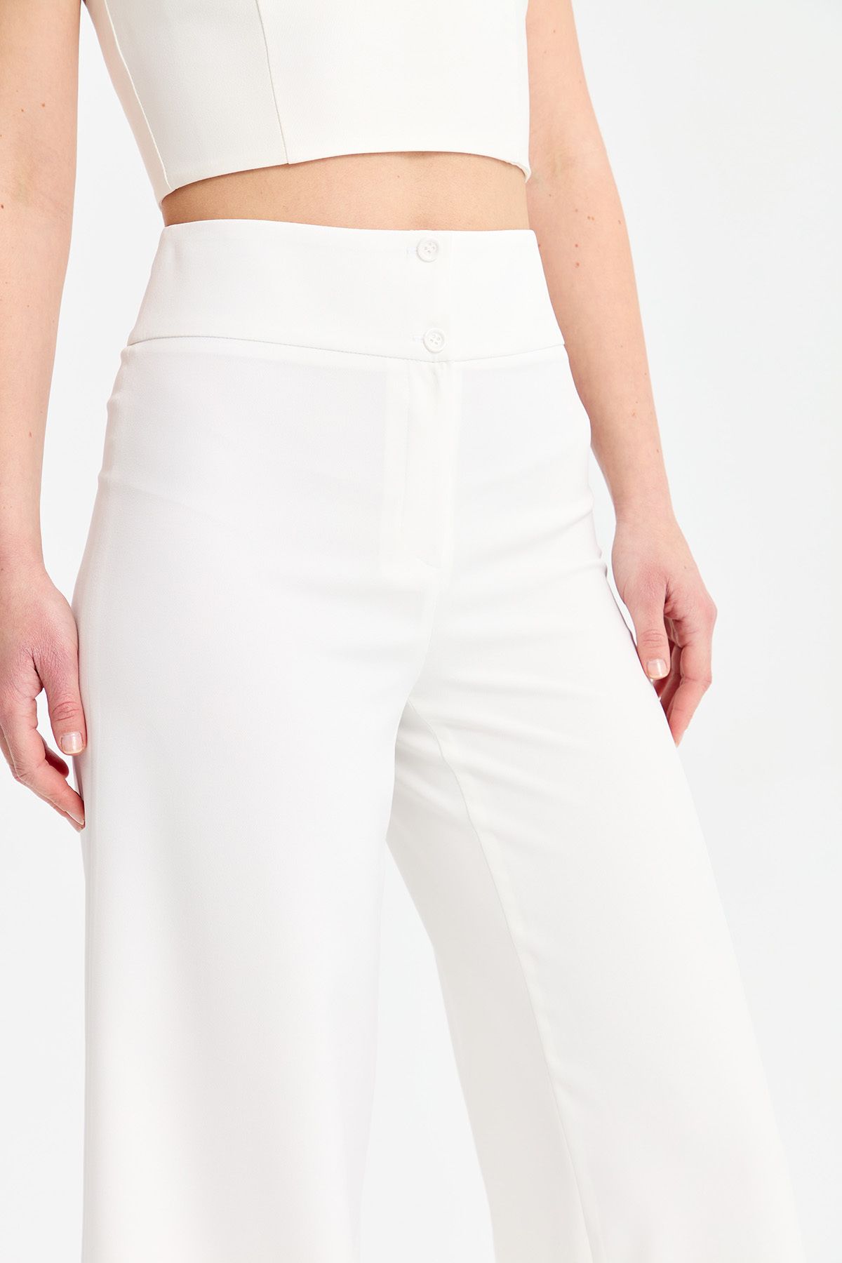 TUİS-High Waist Wide Leg Trousers - White 3