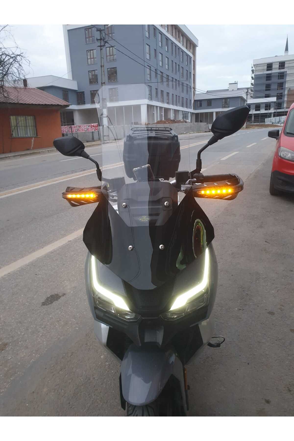RKS Freccia 150 Siperlik Ön Cam Alt Siyah 2022-2025 Model 75cm Şeffaf Renkli 4mm UZUN CAM