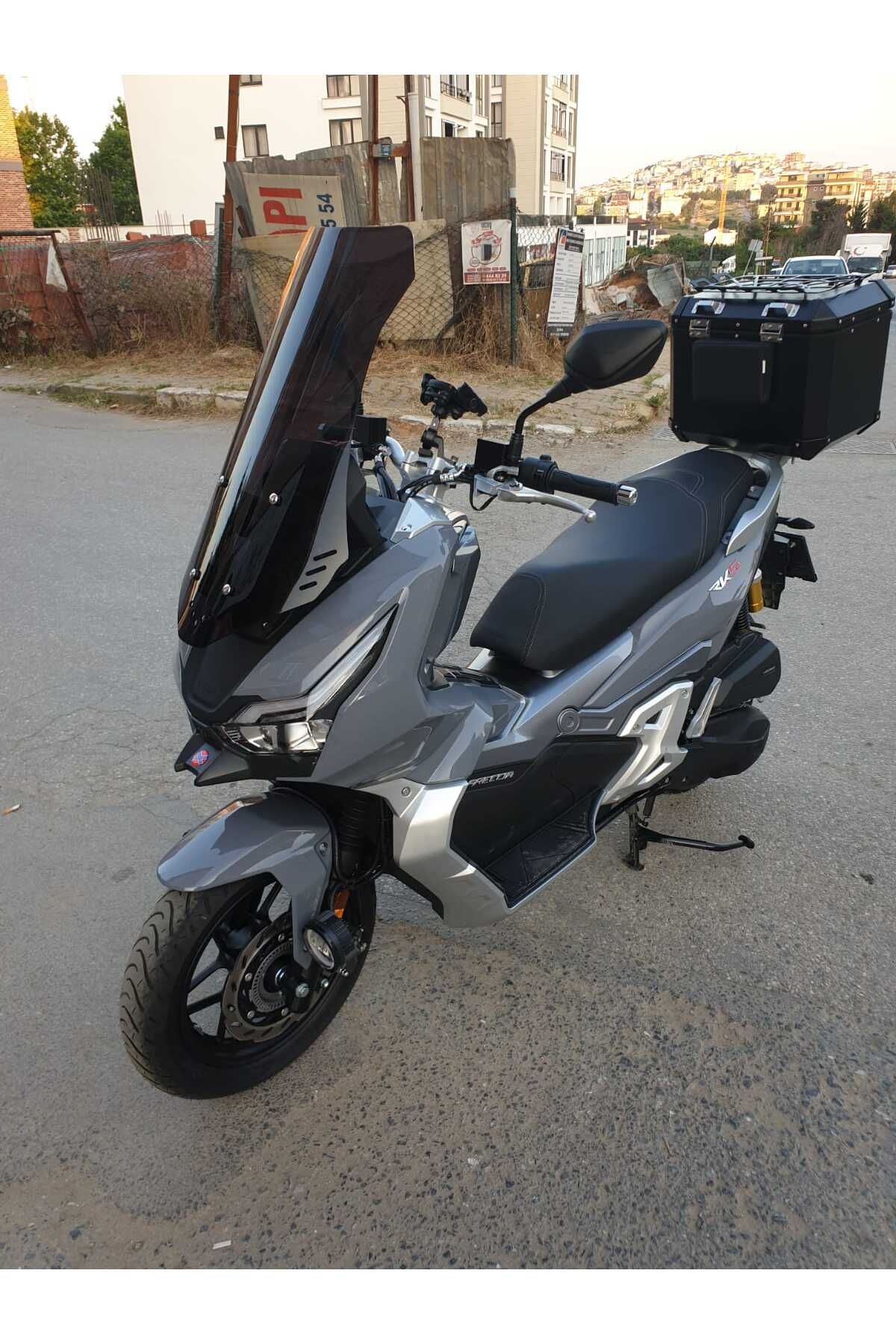 RKS Freccia 150 Siperlik Ön Cam 2022-2025 Model 65cm Siyah Renkli 4mm ORTA BOYLU CAM