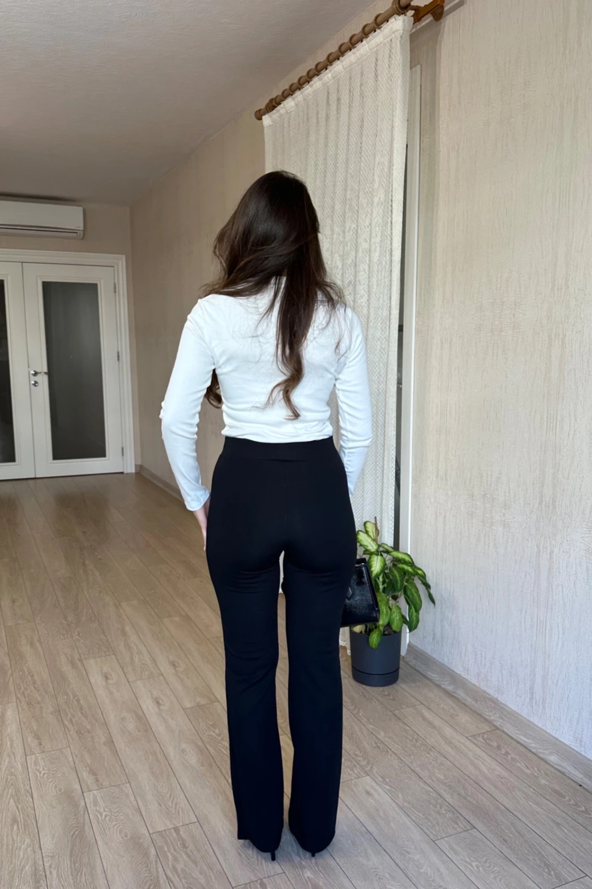 Duygu Şahin Sert  Lisa Çımalı Likralı Krep Kumaş Pantolon - Görsel 3