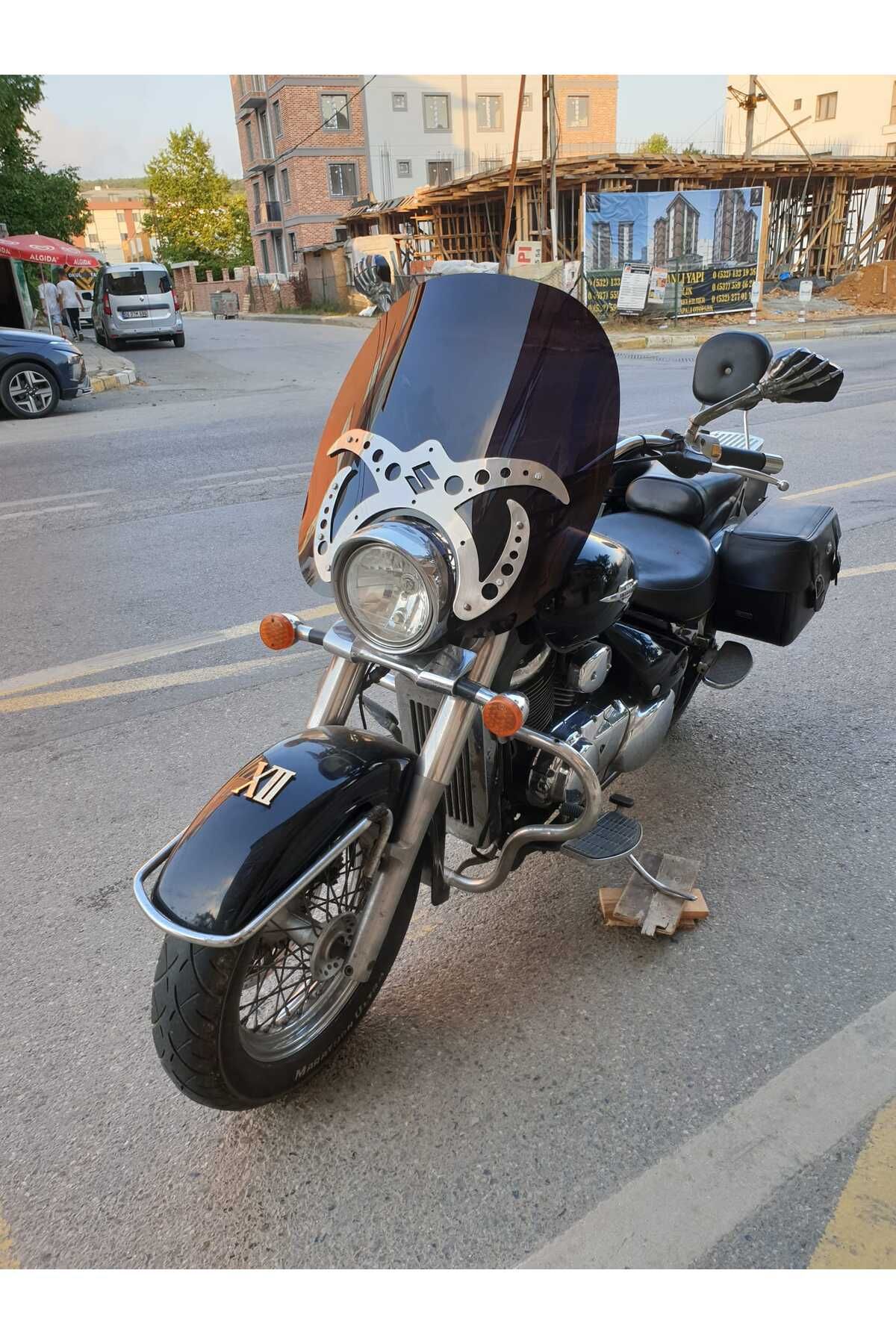 Suzuki V-VL-C Siperlik Ön Cam 2001-2013 Model 61cm Siyah Renkli 4mm APARAT GÖNDERİLMEYECEKTİR