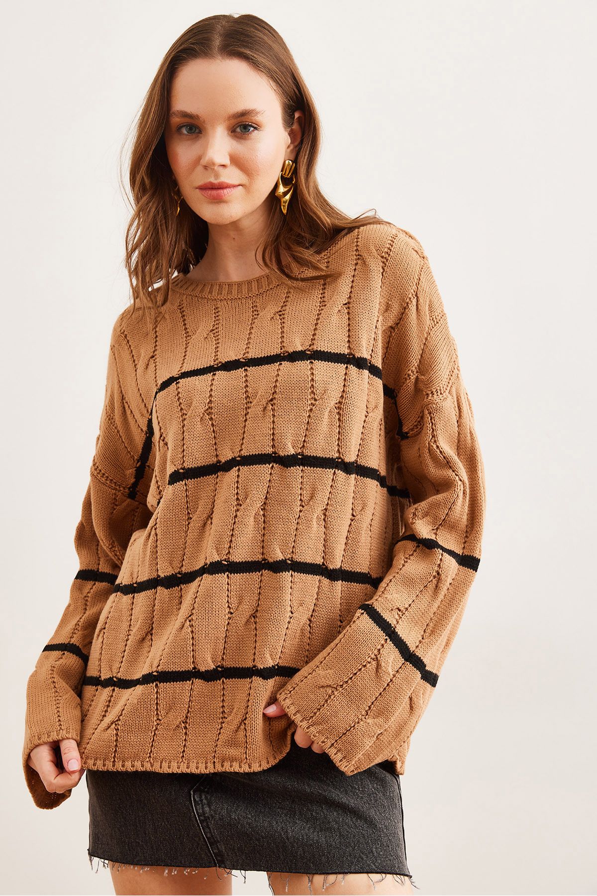 Olalook-Women's Camel Hair Braided Line Detailed Knitwear Sweater Kzk- 19000919 2