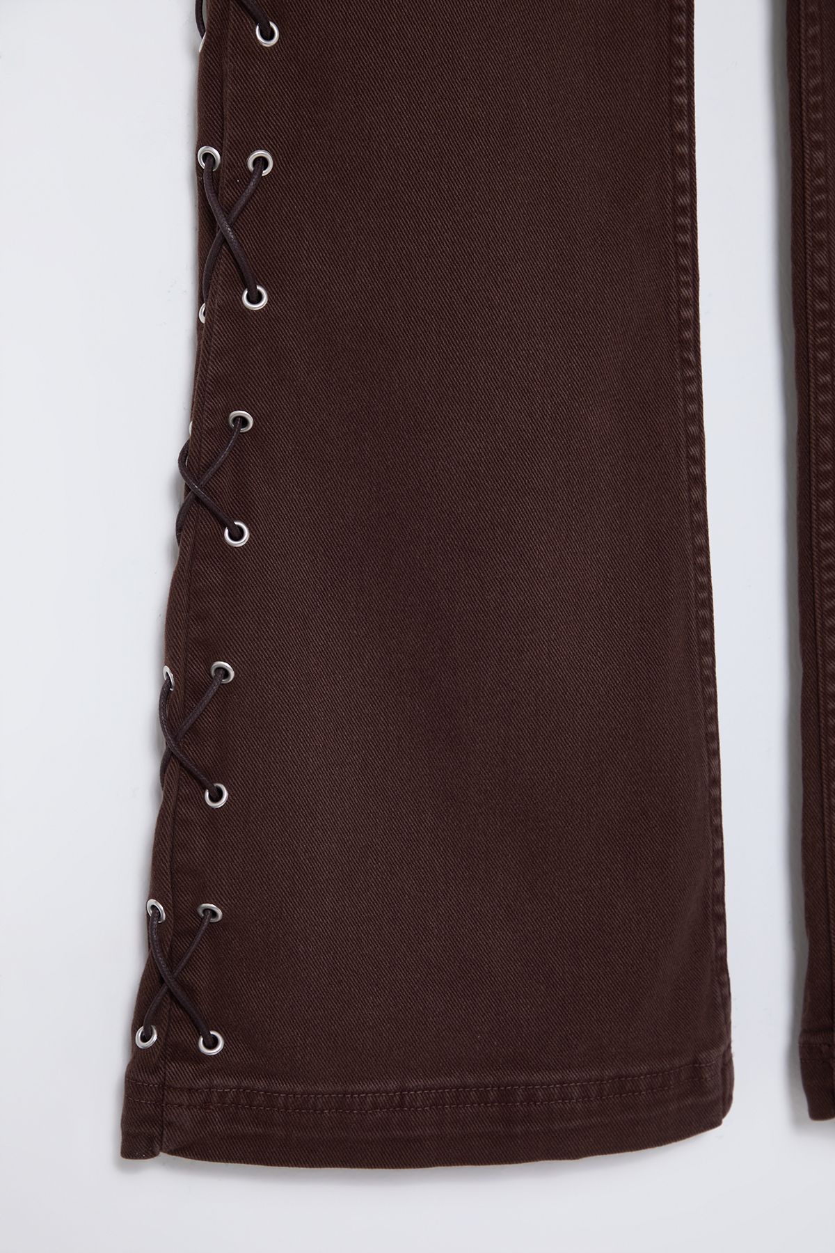 Trendyol Collection-Brązowe jeansy dzwony z wysokim stanem i koronką z oczkami po bokach Twoss25Je00013 7