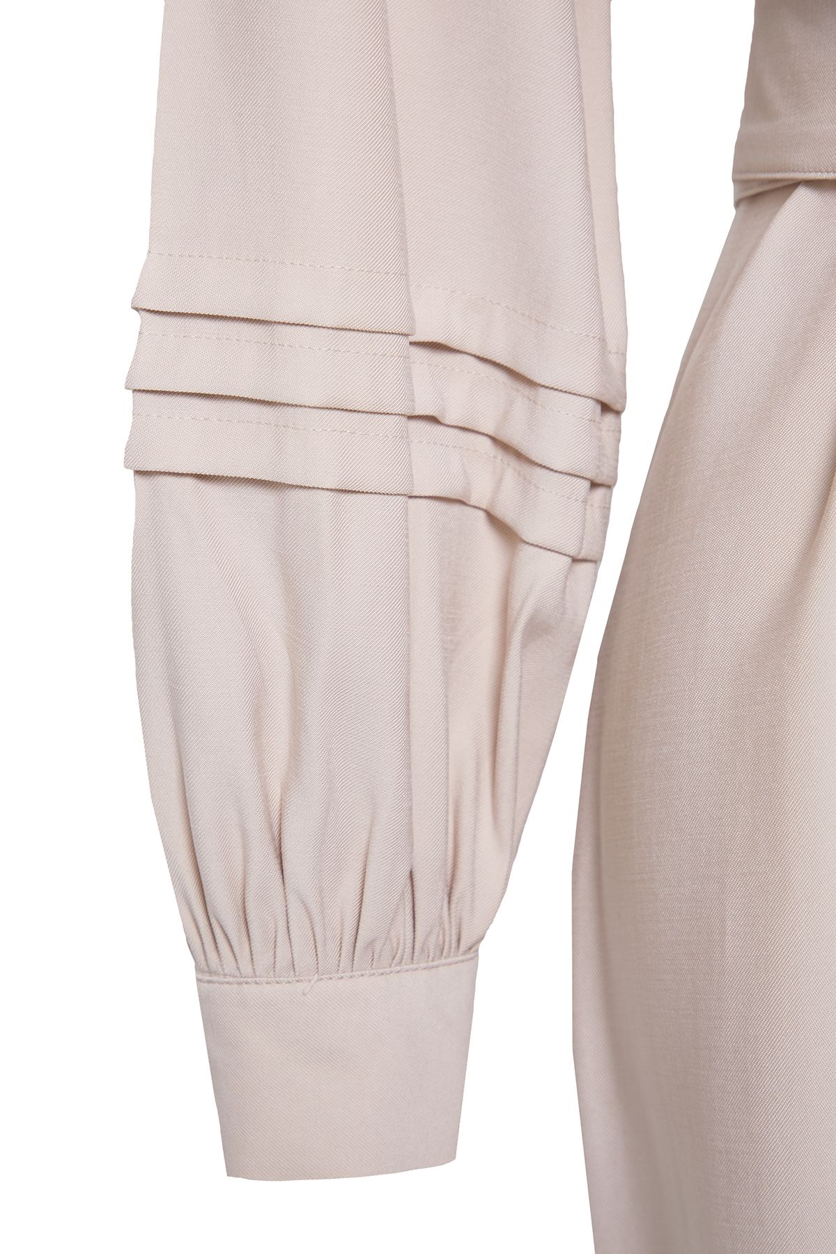 Trendyol Modest-Gewebtes Kleid mit Steingürtel und Hemdkragen TCTSS25EB00003 4