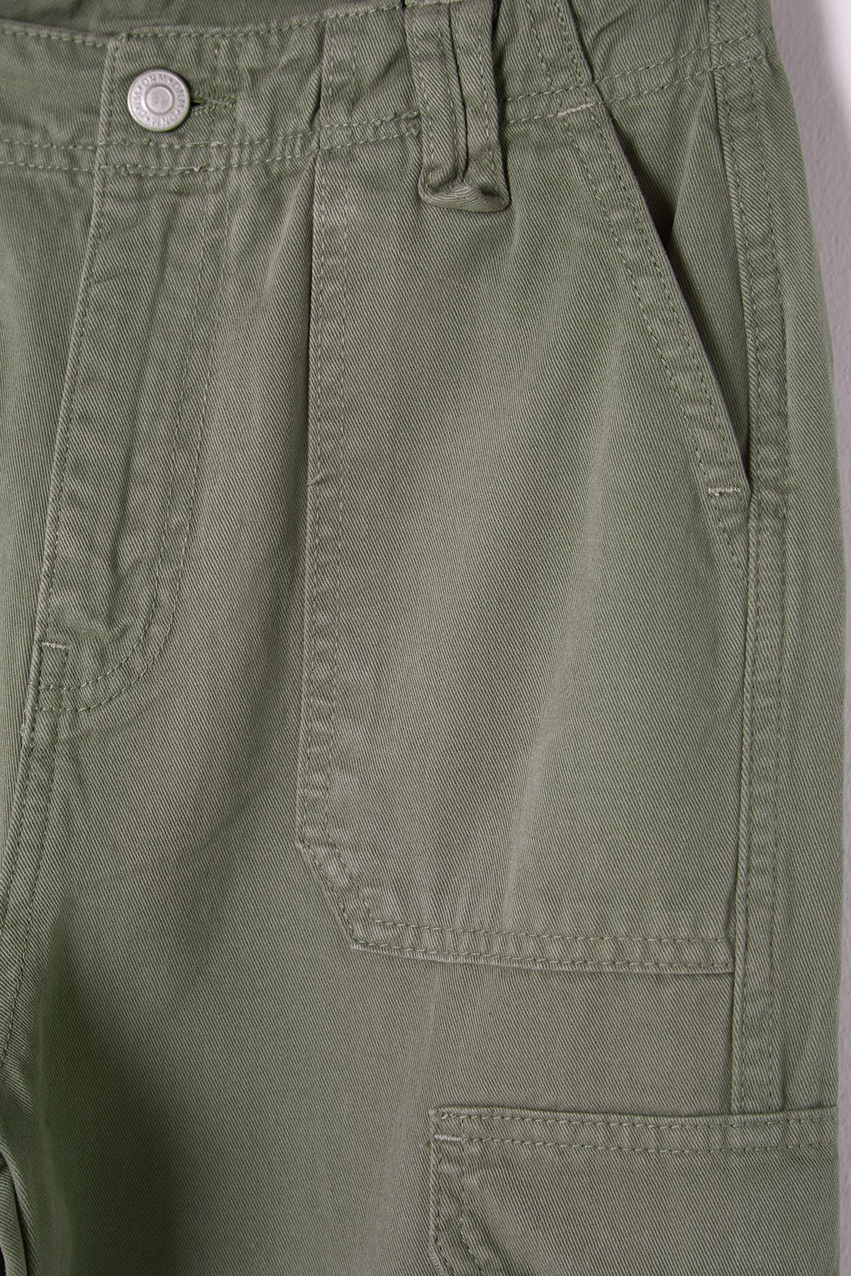 Trendyol Collection-Khaki Cargo Pocket Cover Detaillierte Jeans mit hoher Taille und weitem Bein TWOSS25JE00030 6