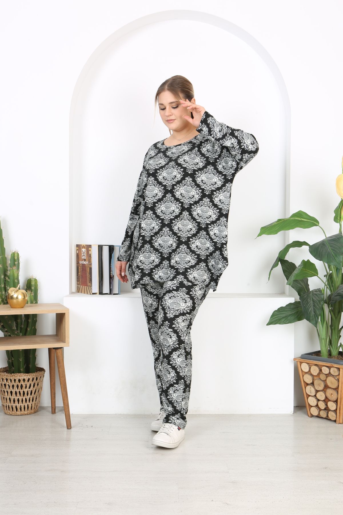 XL Modam-Licra Large Size Suit with Bottom Top Pattern 3