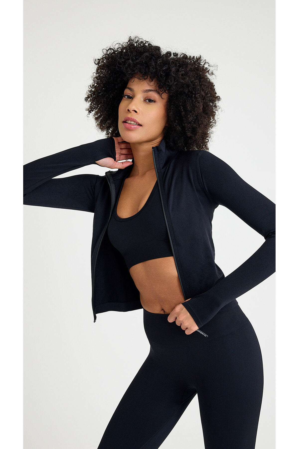Tria Body Seamless, fermuarlı , parmak geçmeli spor ceket üst görsel 2