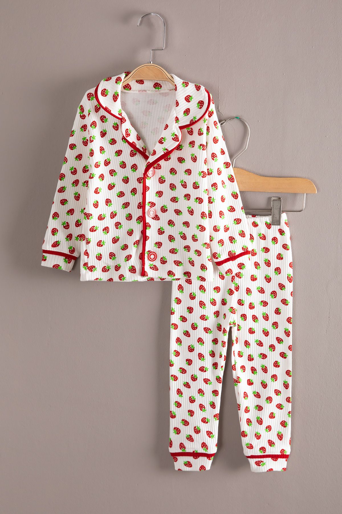 Cansın Mini-Baby Girl Strawberry Print Buttoned Pajamas Set - 19865 1