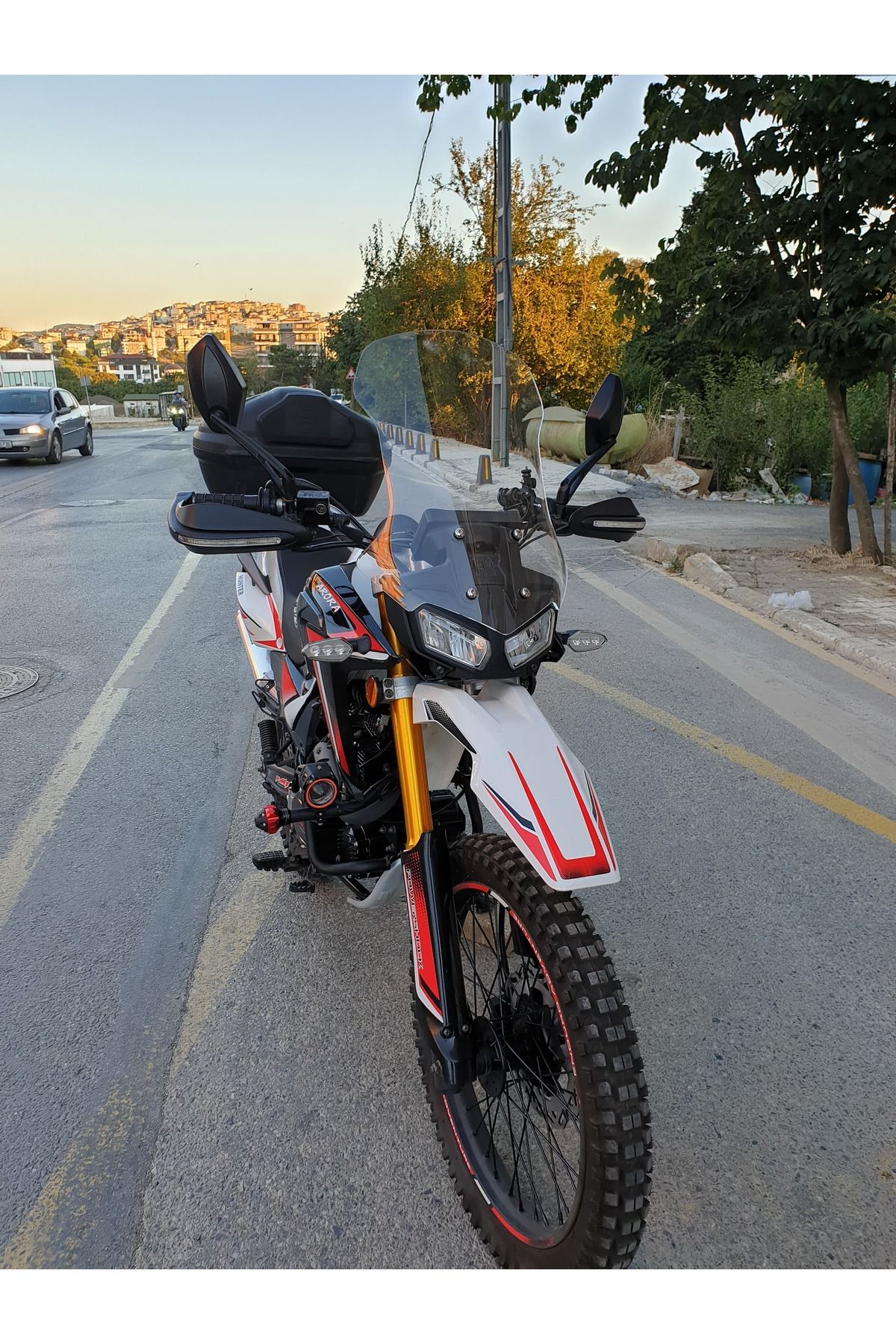 Arora CR 250 Siperlik Ön Cam 2025 Model 55cm Şeffaf Renkli 4mm