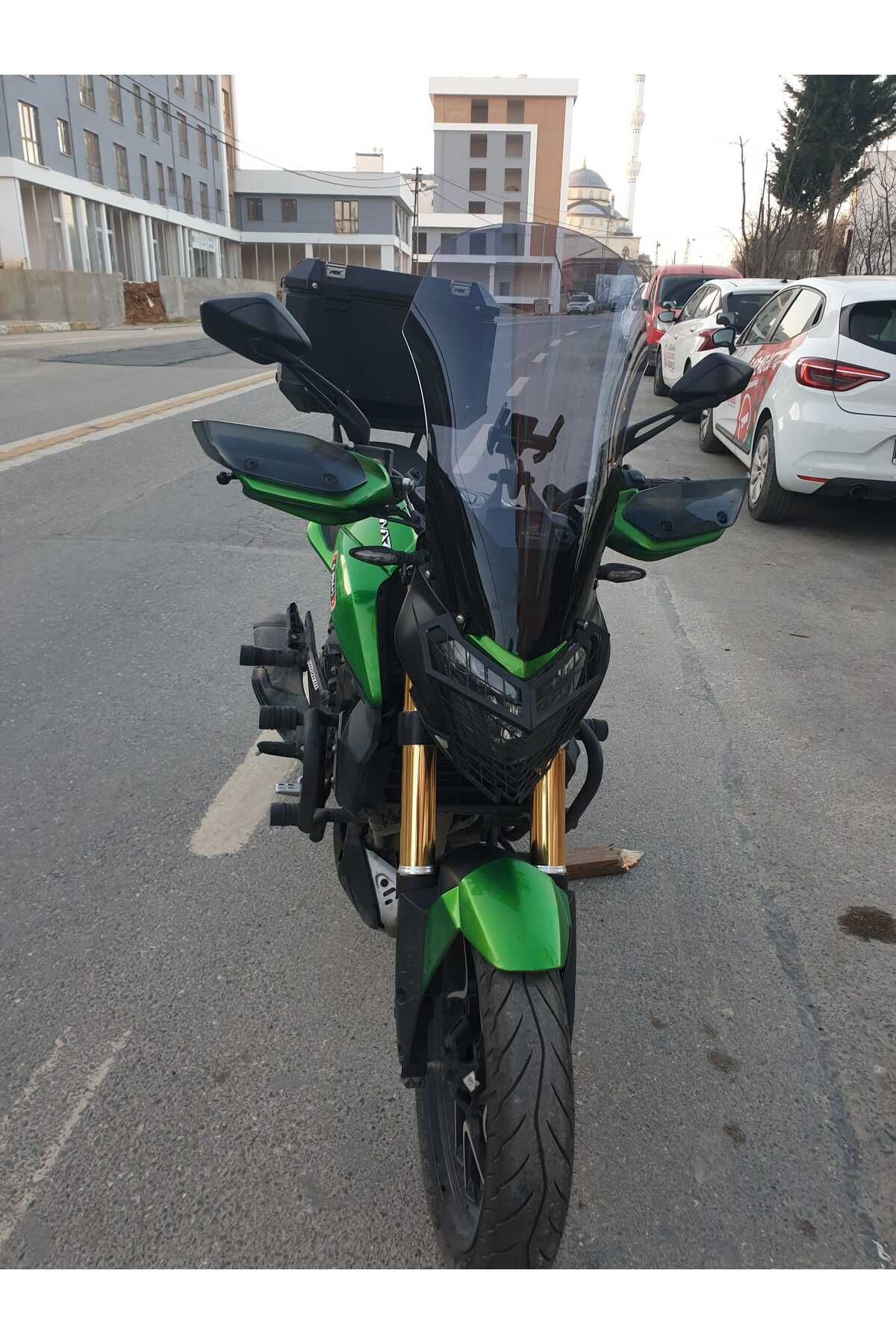 Bajaj Dominar 400 Siperlik Ön Cam 2017-2025 Model 58cm Füme Renkli 4mm ORTA BOYLU CAM