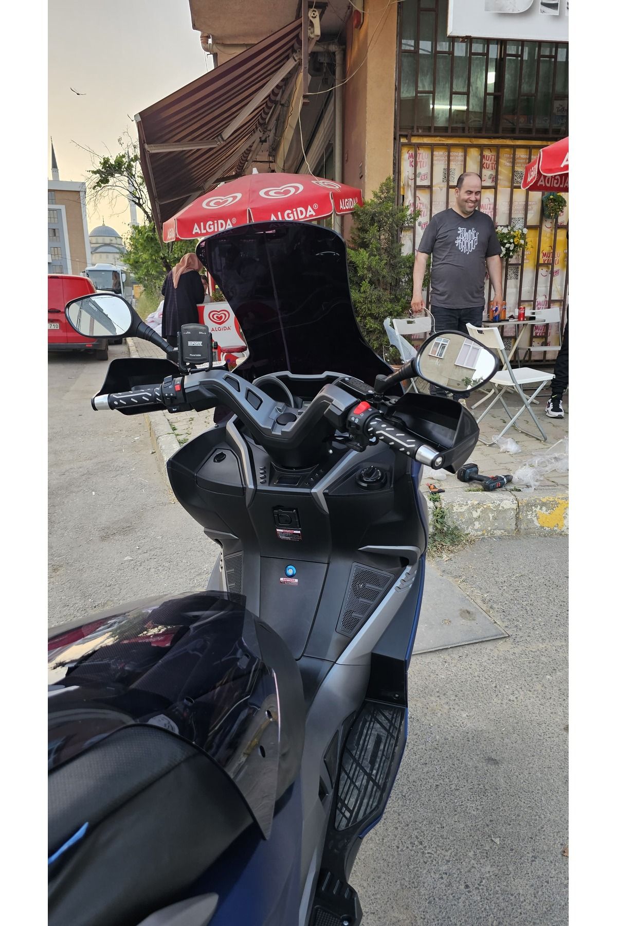 Arora GT 125 250 Siperlik Ön Cam 2023-2025 Model 83cm Siyah Renkli 4mm UZUN CAM