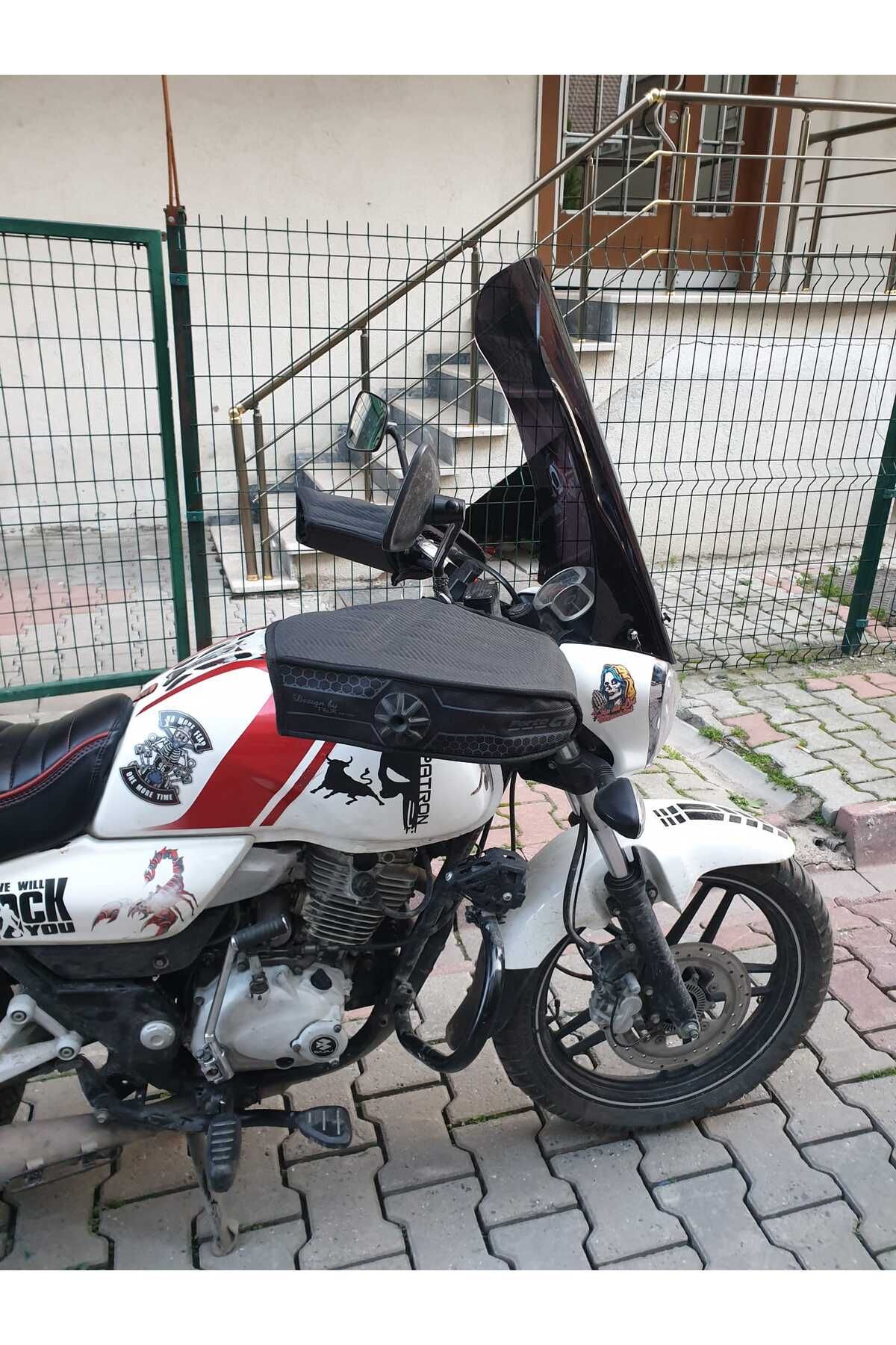 Bajaj V15 Siperlik Ön Cam 2017 2018 Model 57cm Siyah Renkli 4mm