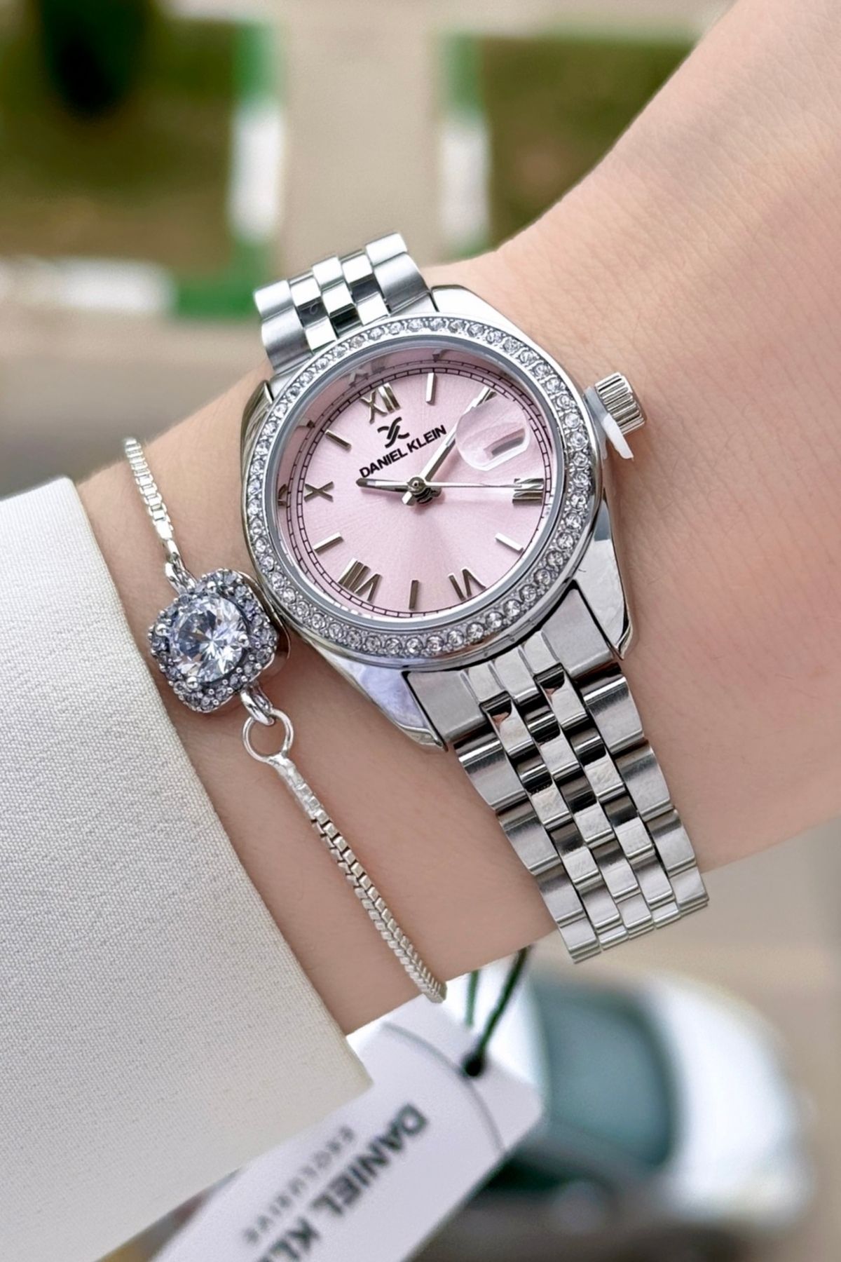 Daniel Klein Kadranı Pembe Kordonu Gümüş Renk 28 Mm Kristal Cam Kadın Kol Saati Ve Bileklik