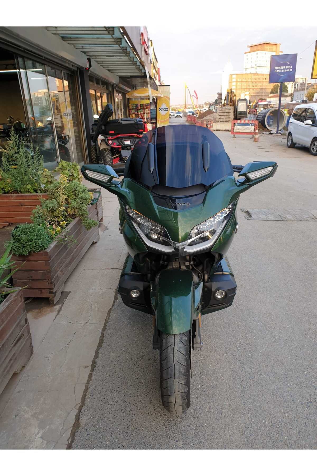 Honda Goldwing Bagger Siperlik Ön Cam 2018 2023 Model 65cm Siyah Renkli 4mm UZUN BOYLU CAM