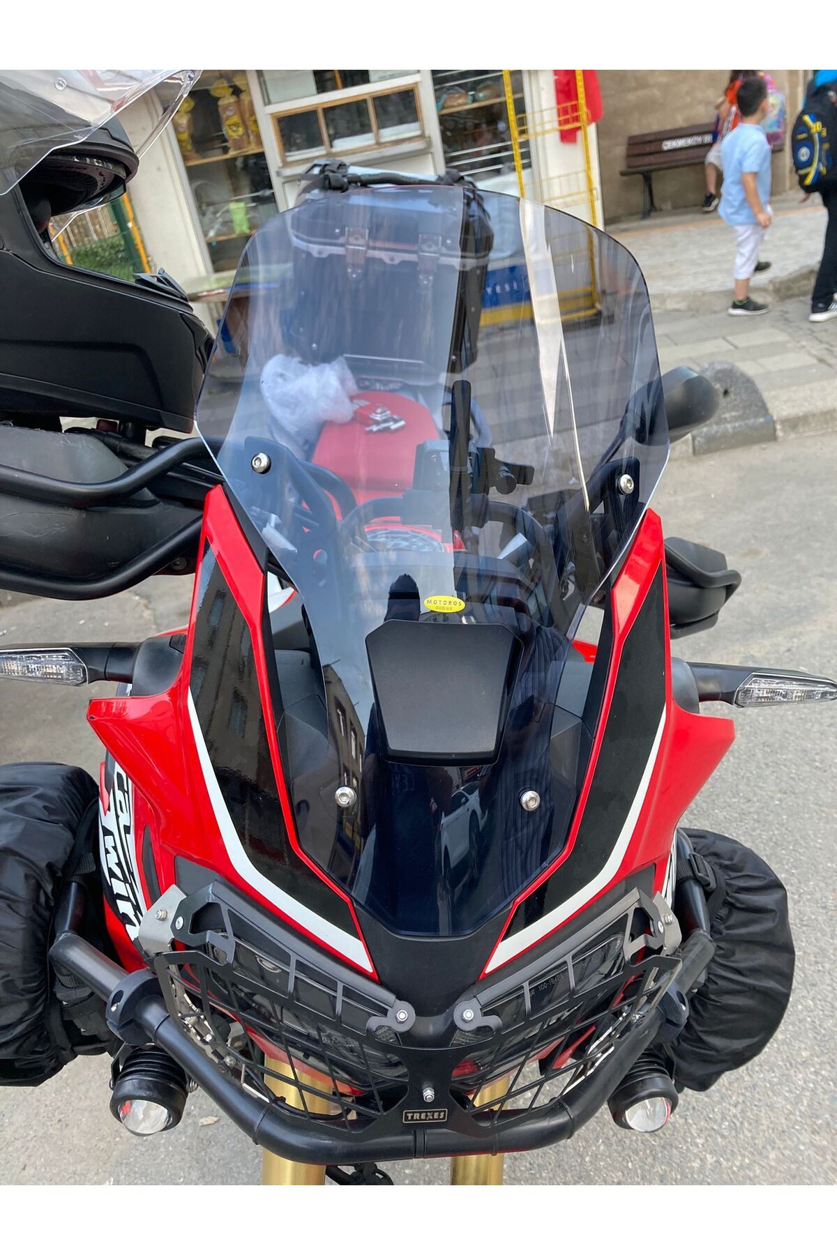 Honda Afrika Twin CRF 1000 Ön Cam 2016 2020 Model 45cm Açıkfüme Renkli 4mm KISA CAM