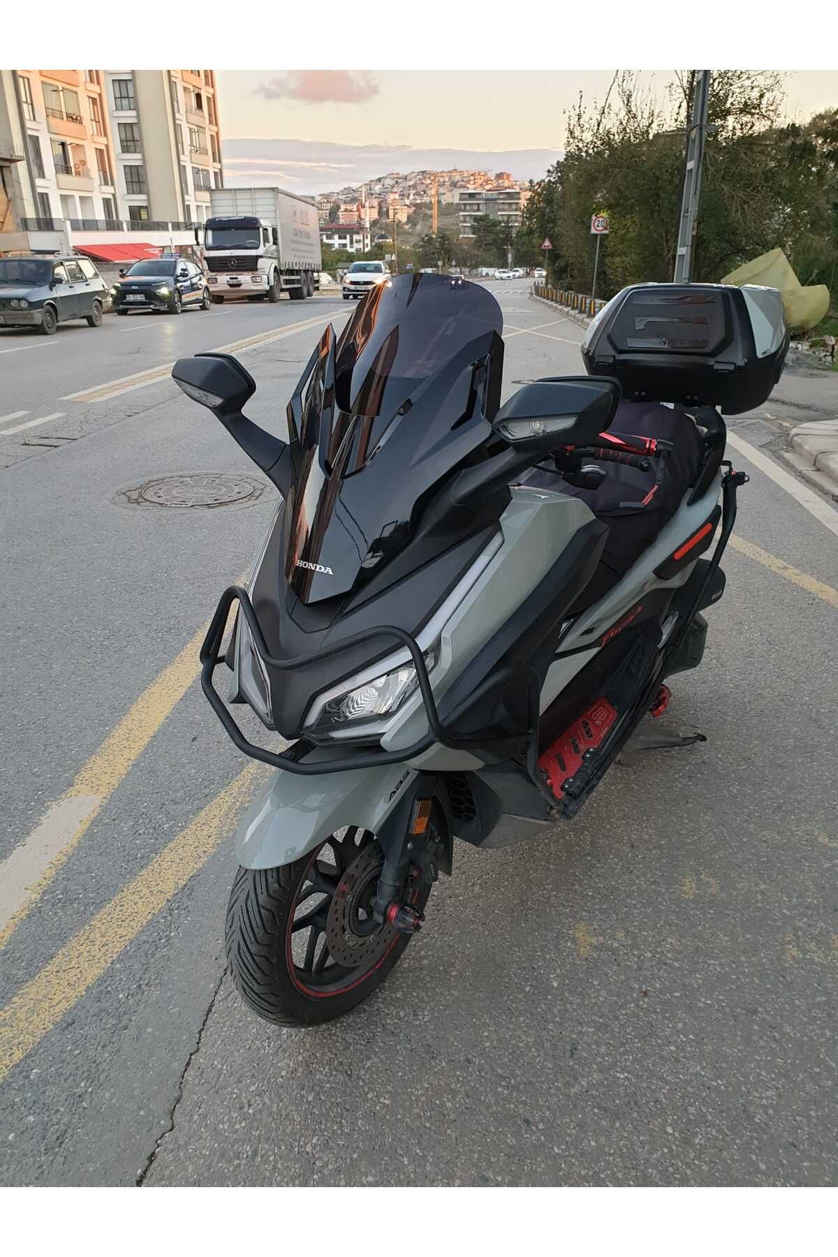Honda Forza 250 Siperlik Ön Cam 2021-2025 Model 47cm Siyah Renkli 4mm BOY