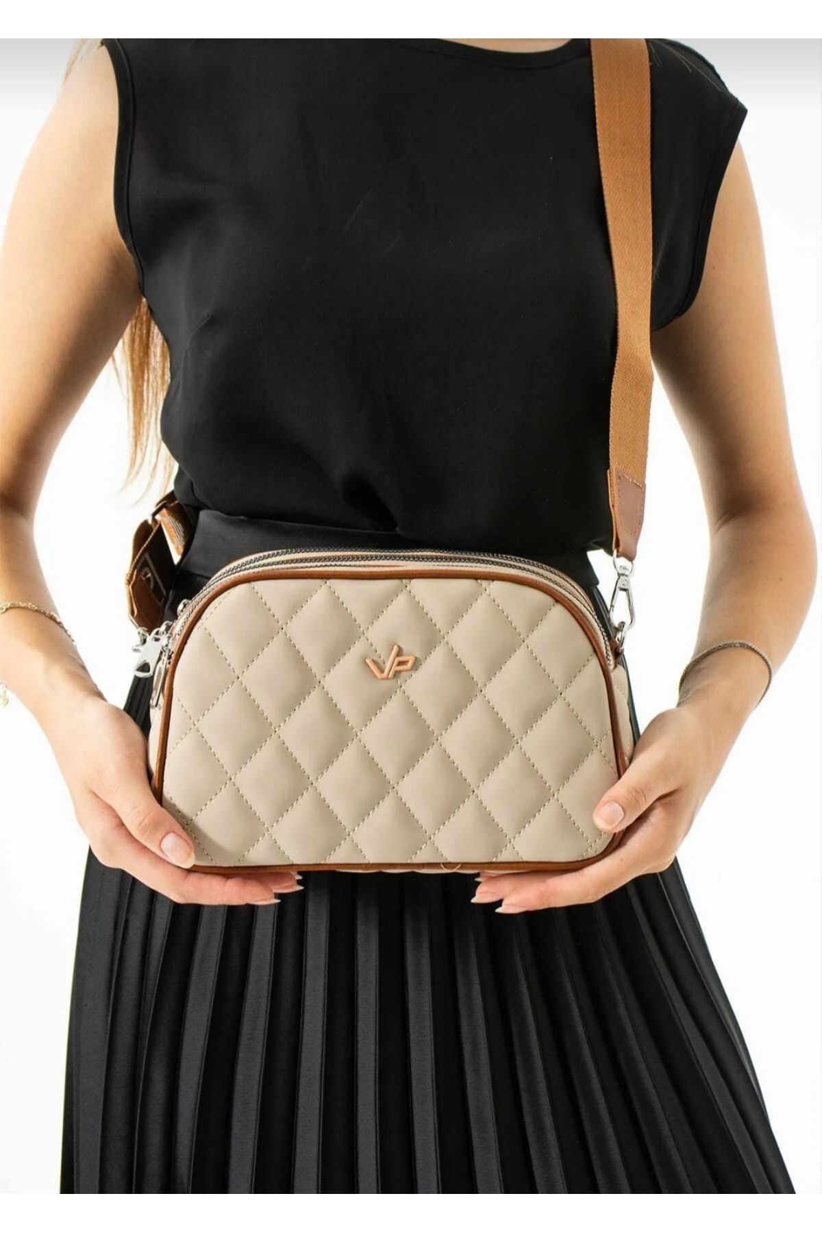 GP GUES POLO-Women's Quilted Soft Leather Multi Compartment Multi Use Shoulder and Crossbody Bag 3