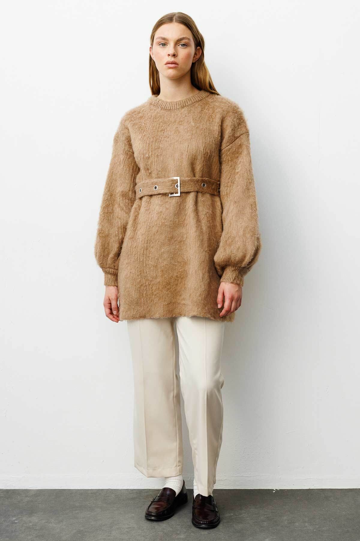 Hooopstore-Belted Bird Eyed Camel Sweater 6