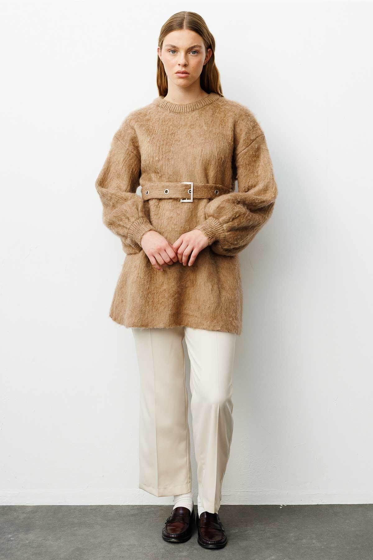 Hooopstore-Belted Bird Eyed Camel Sweater 3