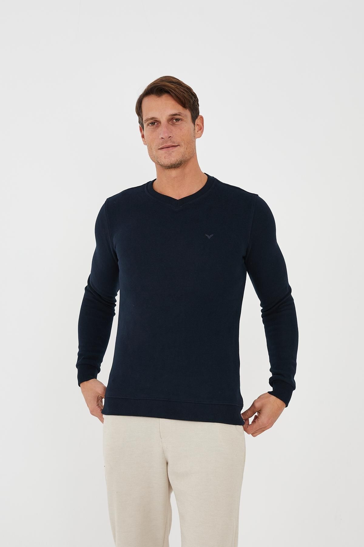 Maccali-Men's Relaxfit Winter V Neck Long Solid Navy Blue Sweatshirt 2