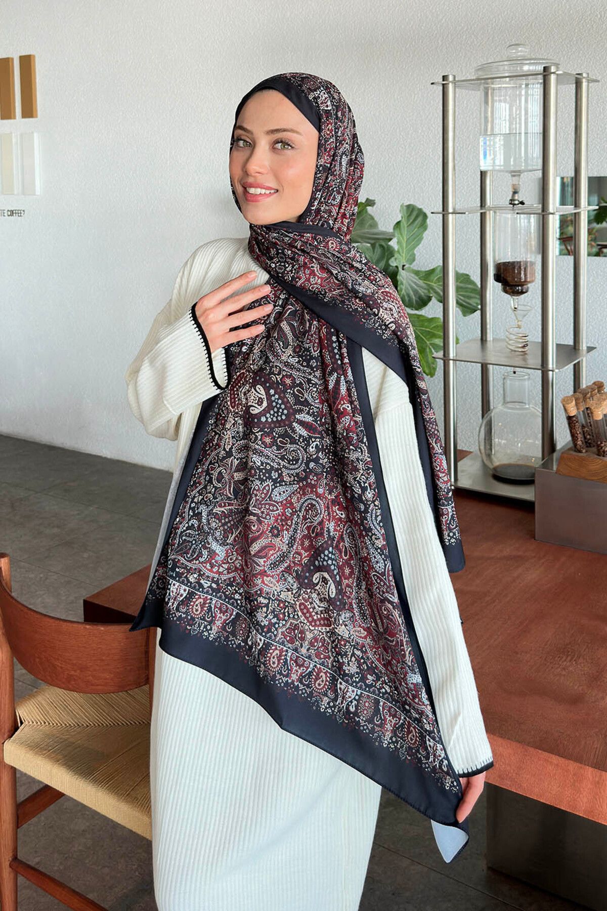 lamelif-Retro Pattern Voile Silky Shawl 3