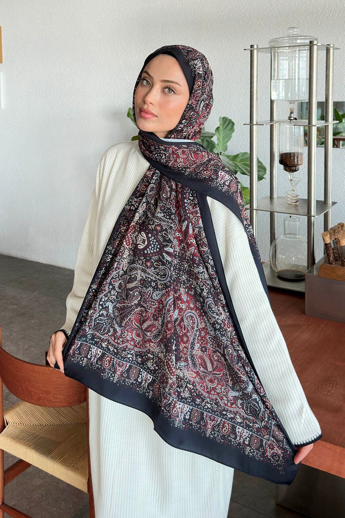 lamelif-Retro Pattern Voile Silky Shawl 2