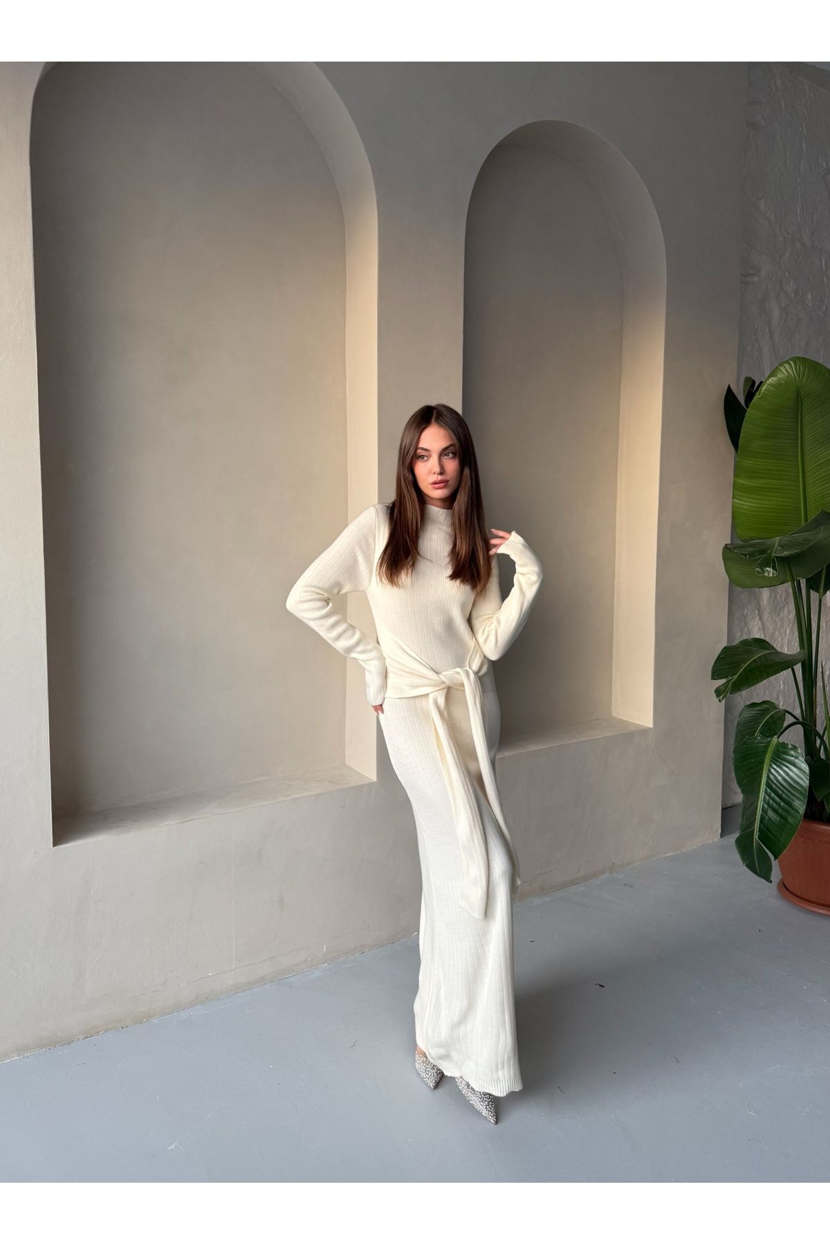 Laluvia-Ecrufarbenes, langes Kleid mit Schnürung vorne – 7177 7