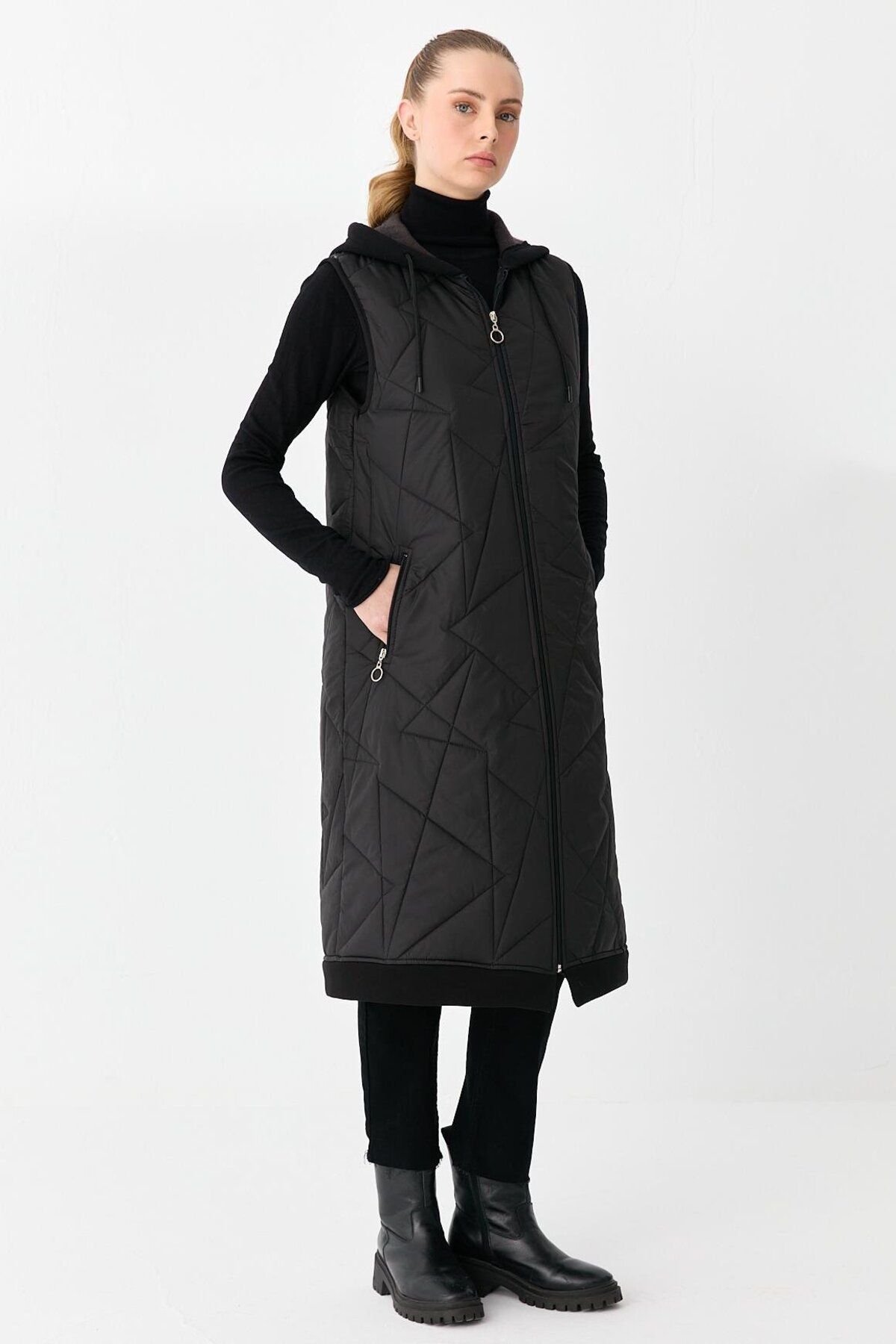 Esswaap-Black Puffer Vest 4