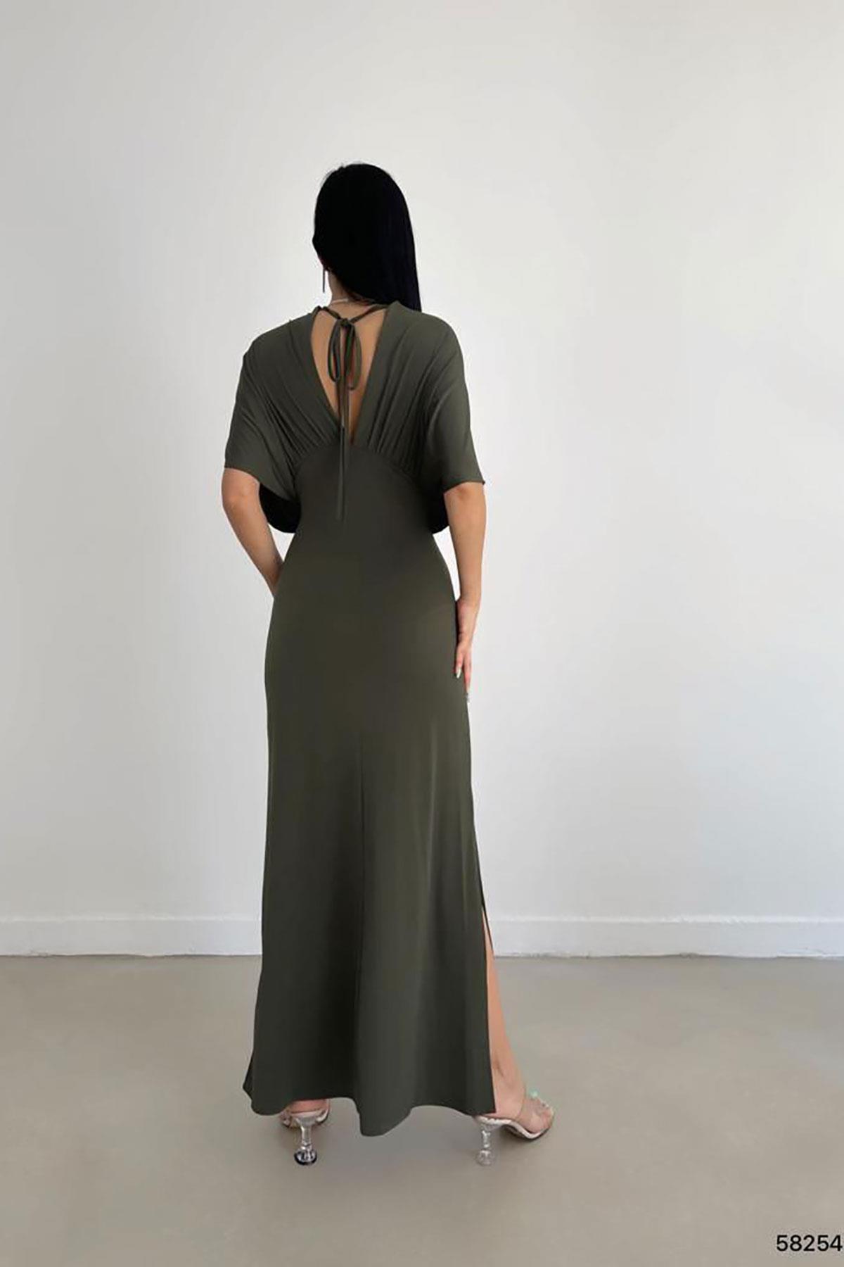 Deafox-Khakifarbenes Kleid aus Sandstoff mit langen Schlitzen und Fledermausärmeln 4