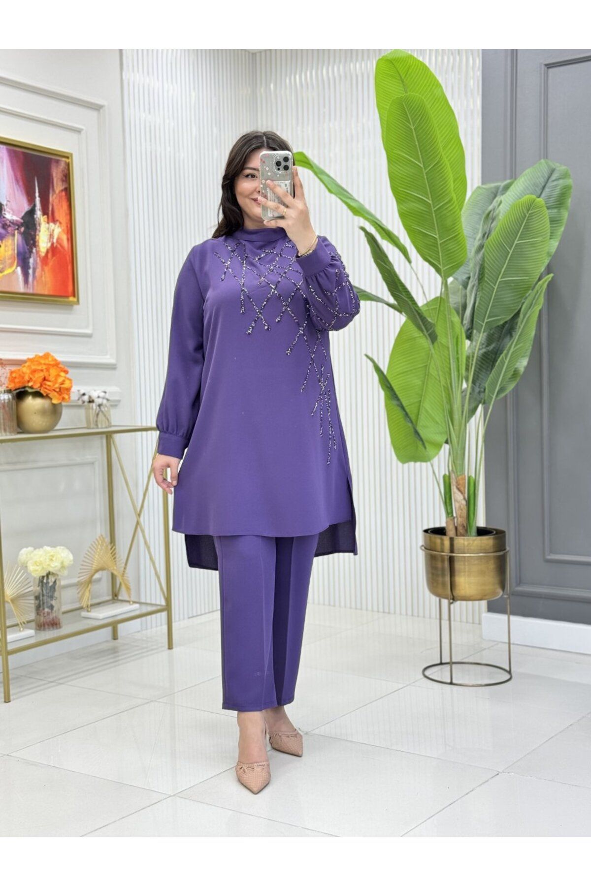 GK-Press Stone Embroidered Stand Collar Tunic Set 1