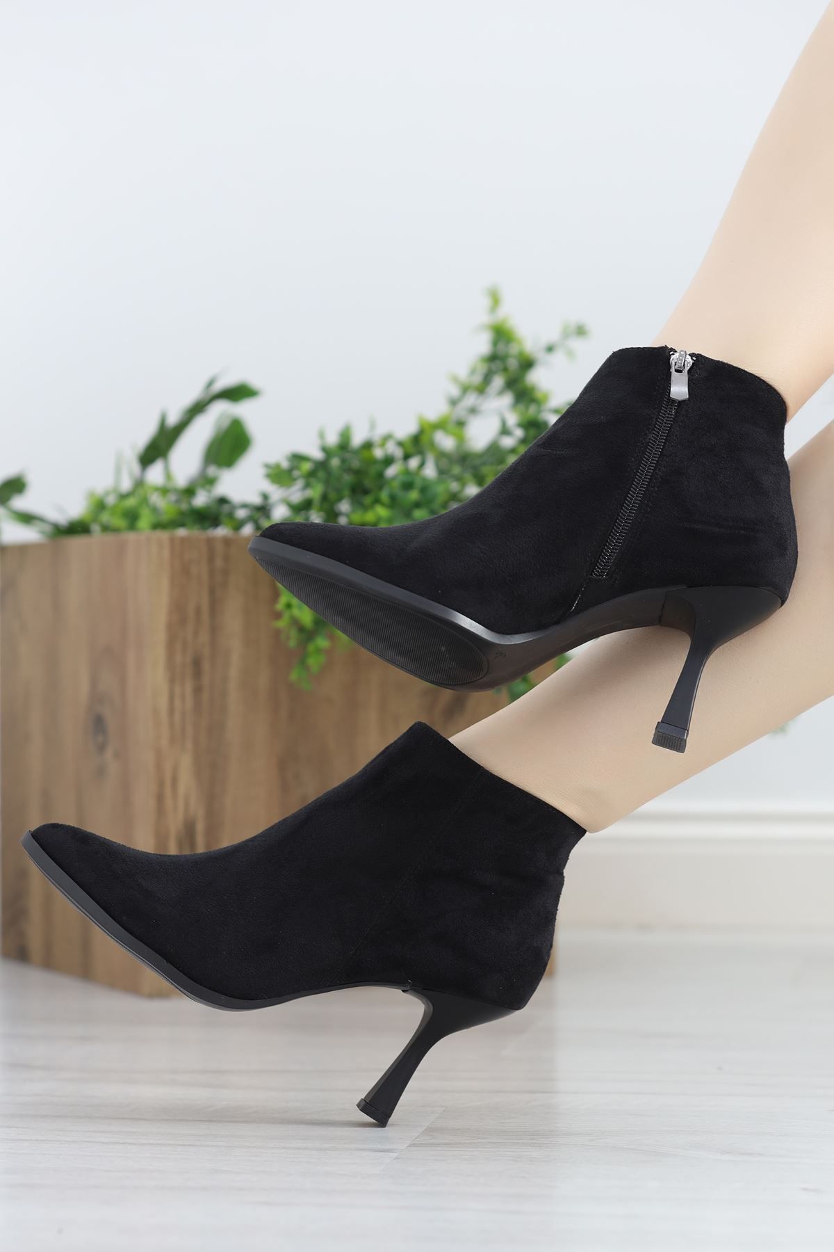 Ramby-Suede Black 7 cm Heeled Boots - 19205.264. 2