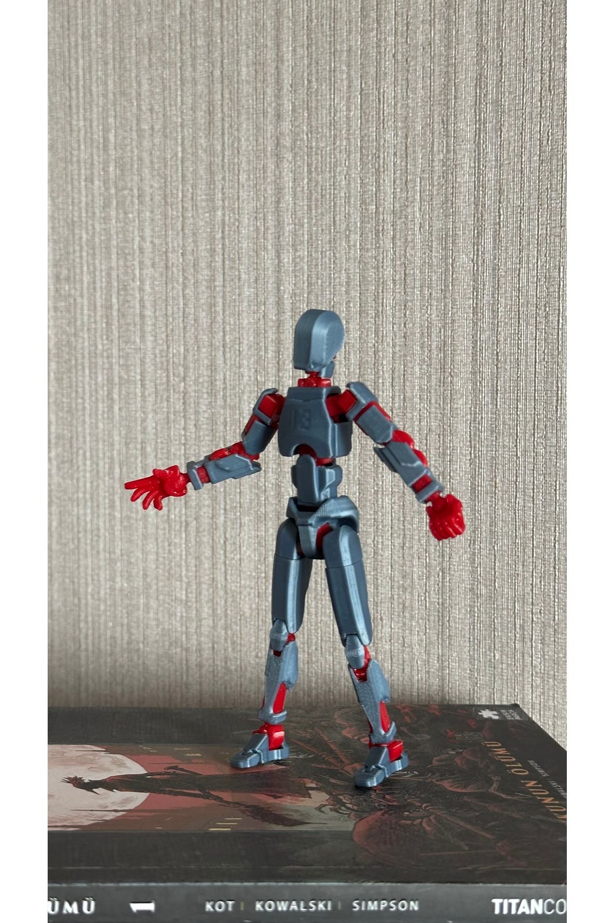 Loopify Lucky 13 Oynar Eklemli Robot Figür - Titan13 - Dummy Oyuncak Gri Kırmızı 14cm