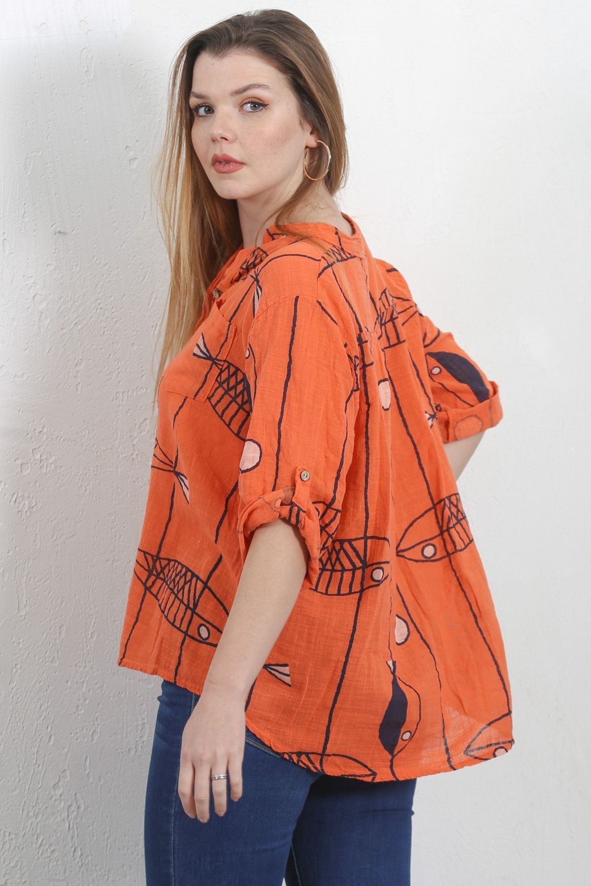 Chiccy-Italian Orange - Linen Oversize Blouse with 3/4 Sleeve and Buttoned Prevailing Neckline 6